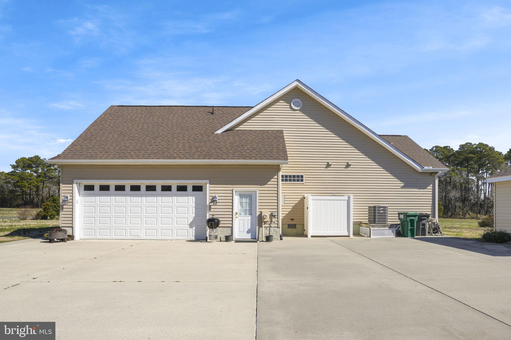 EAGLE SOUND ESTATE - Residential