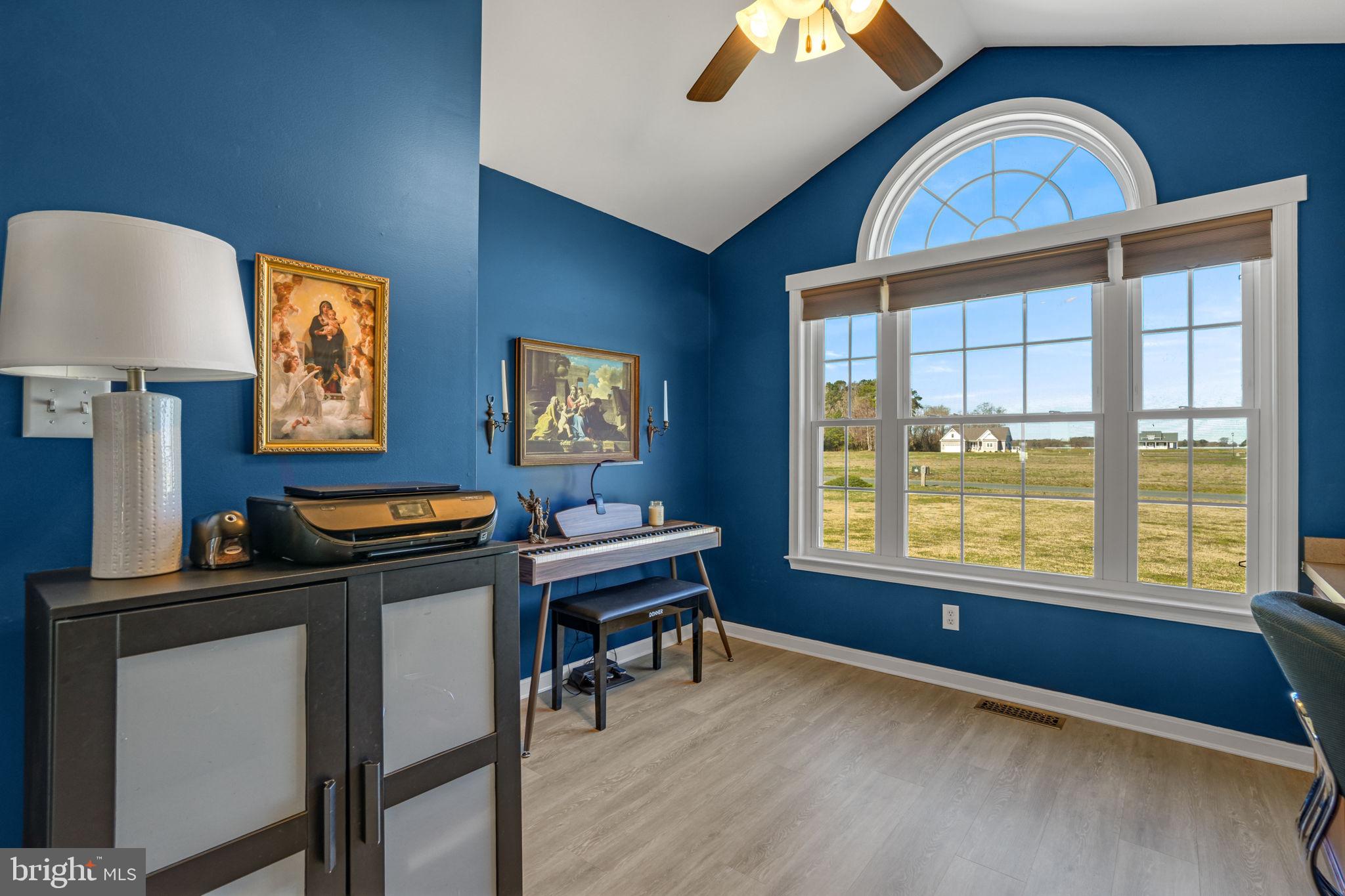 EAGLE SOUND ESTATE - Residential