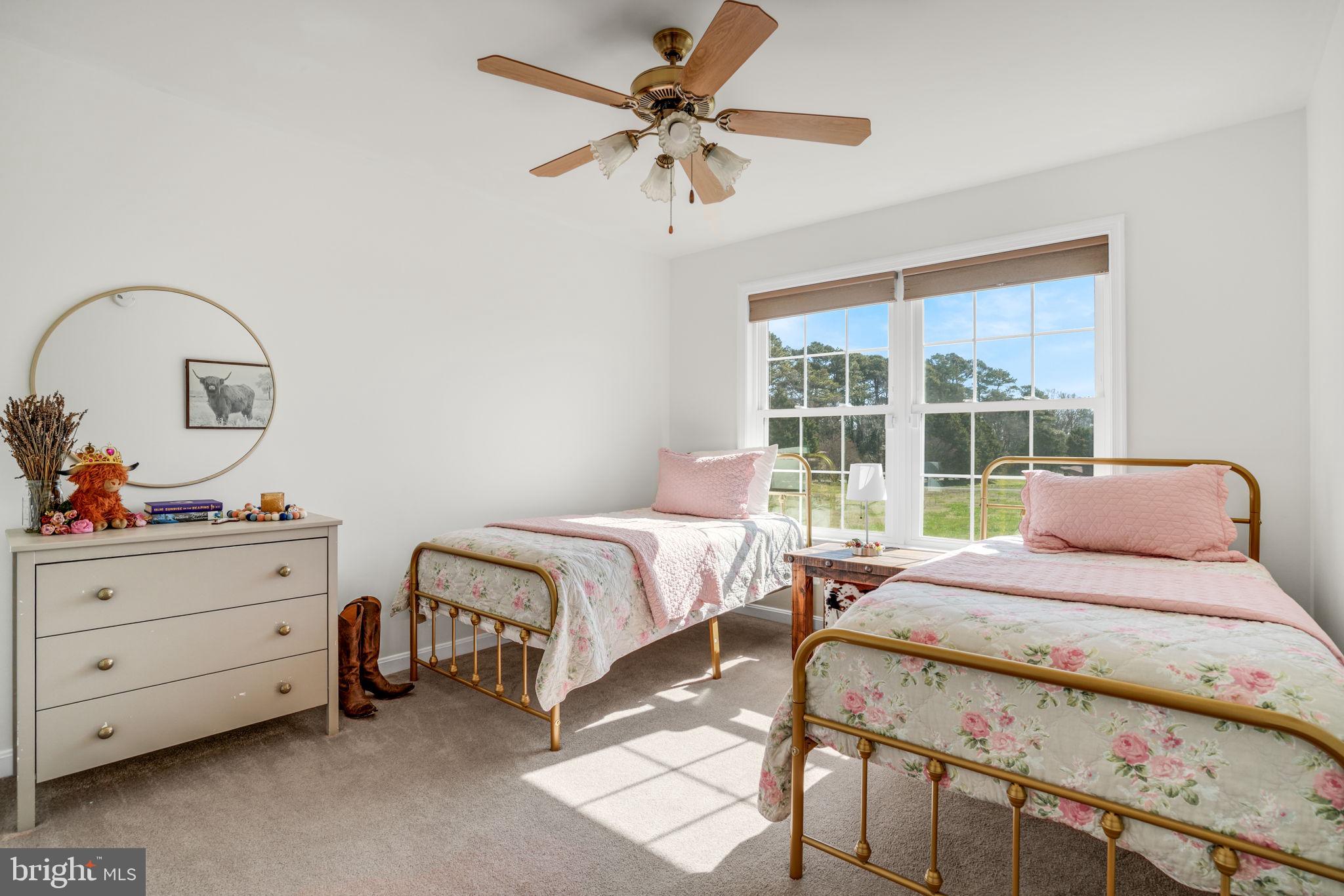 EAGLE SOUND ESTATE - Residential