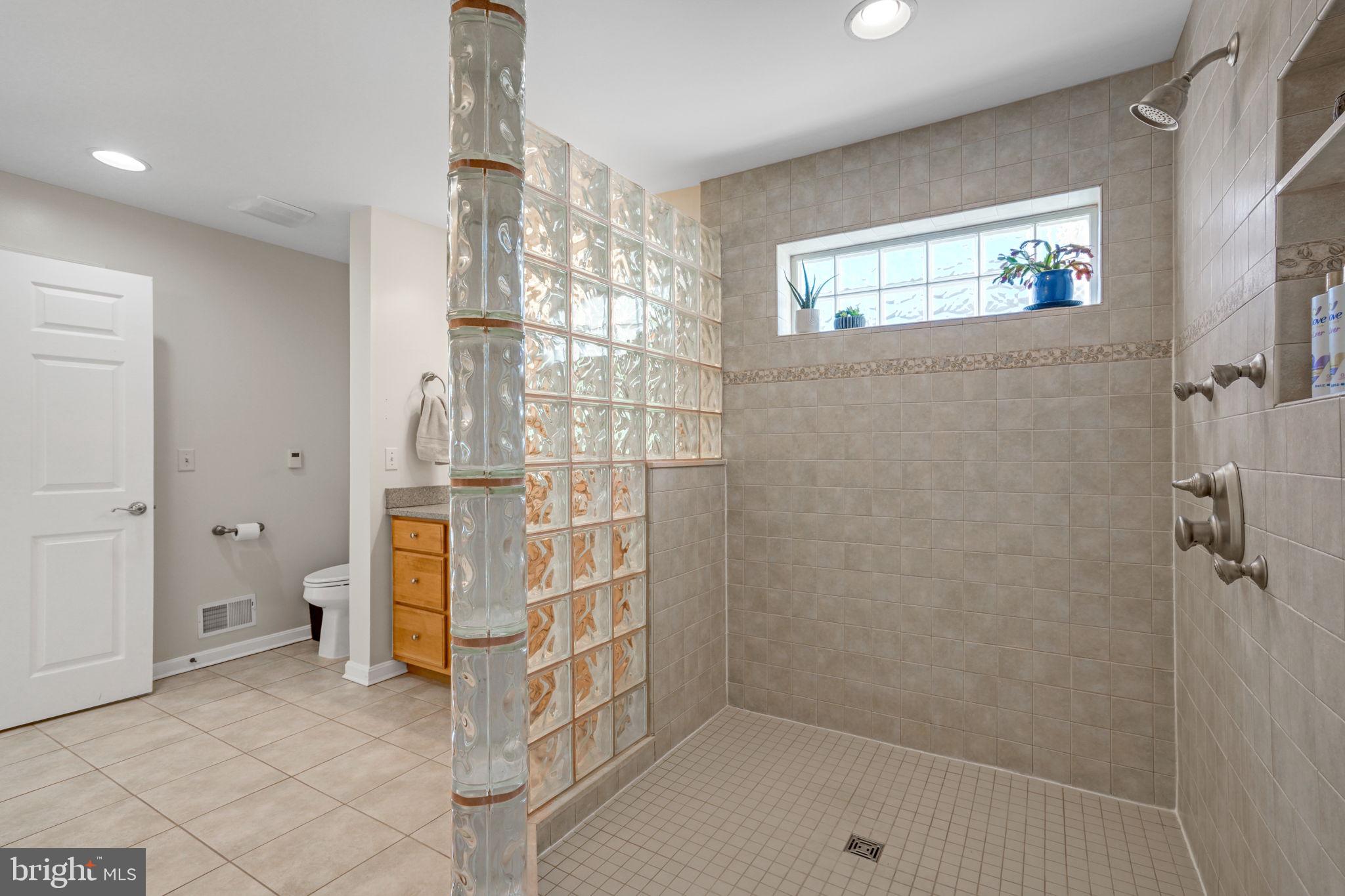 EAGLE SOUND ESTATE - Residential