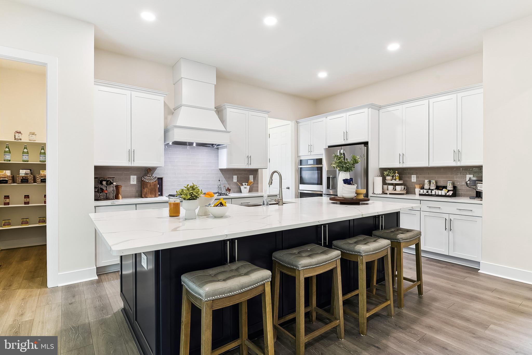 FAIRVIEW MANOR - Residential