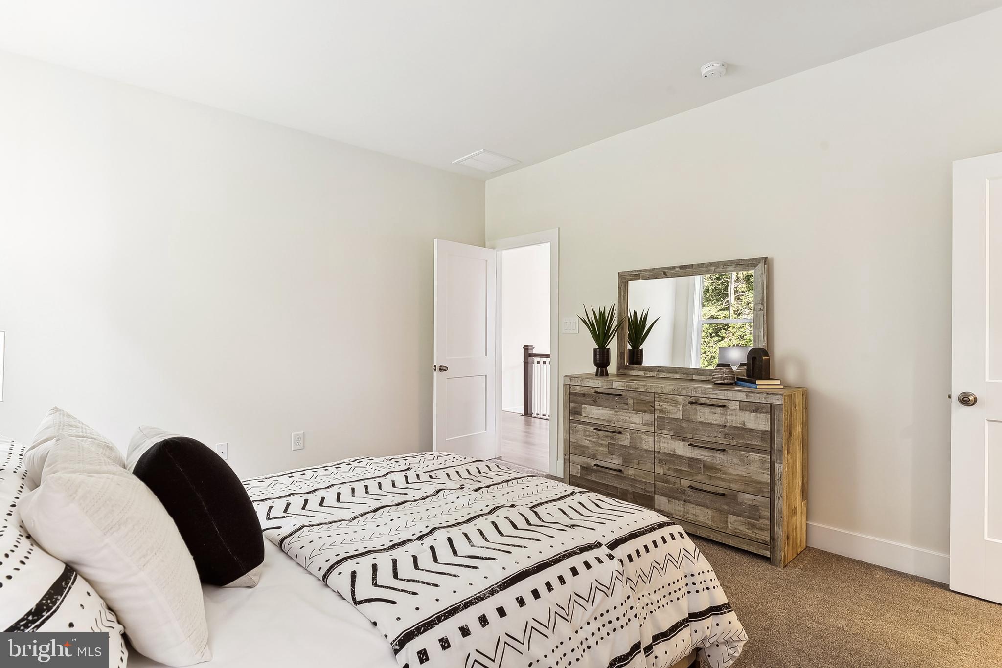 FAIRVIEW MANOR - Residential