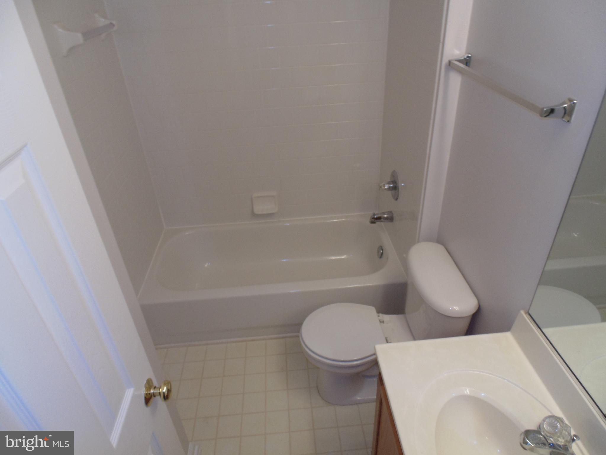 CROFTON VILLAGE - Residential Lease