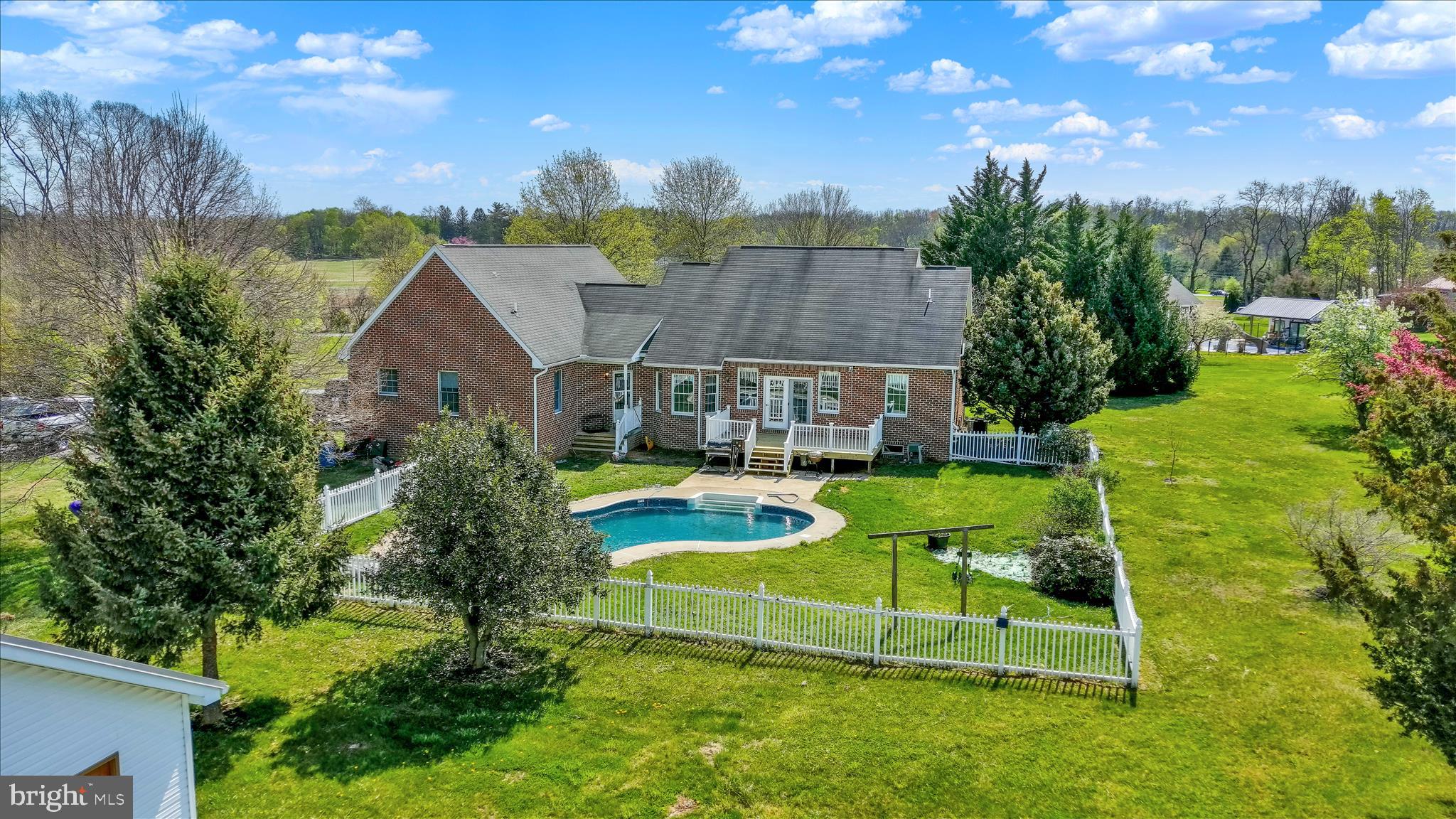 SILVER SPRING TWP - Residential