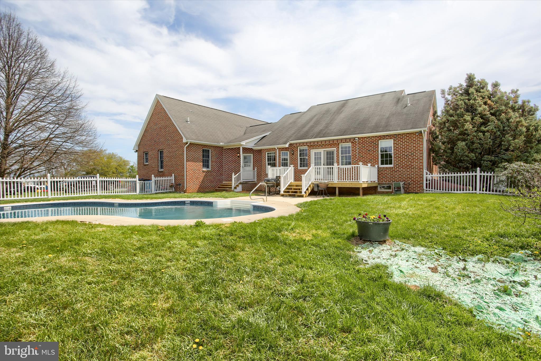 SILVER SPRING TWP - Residential