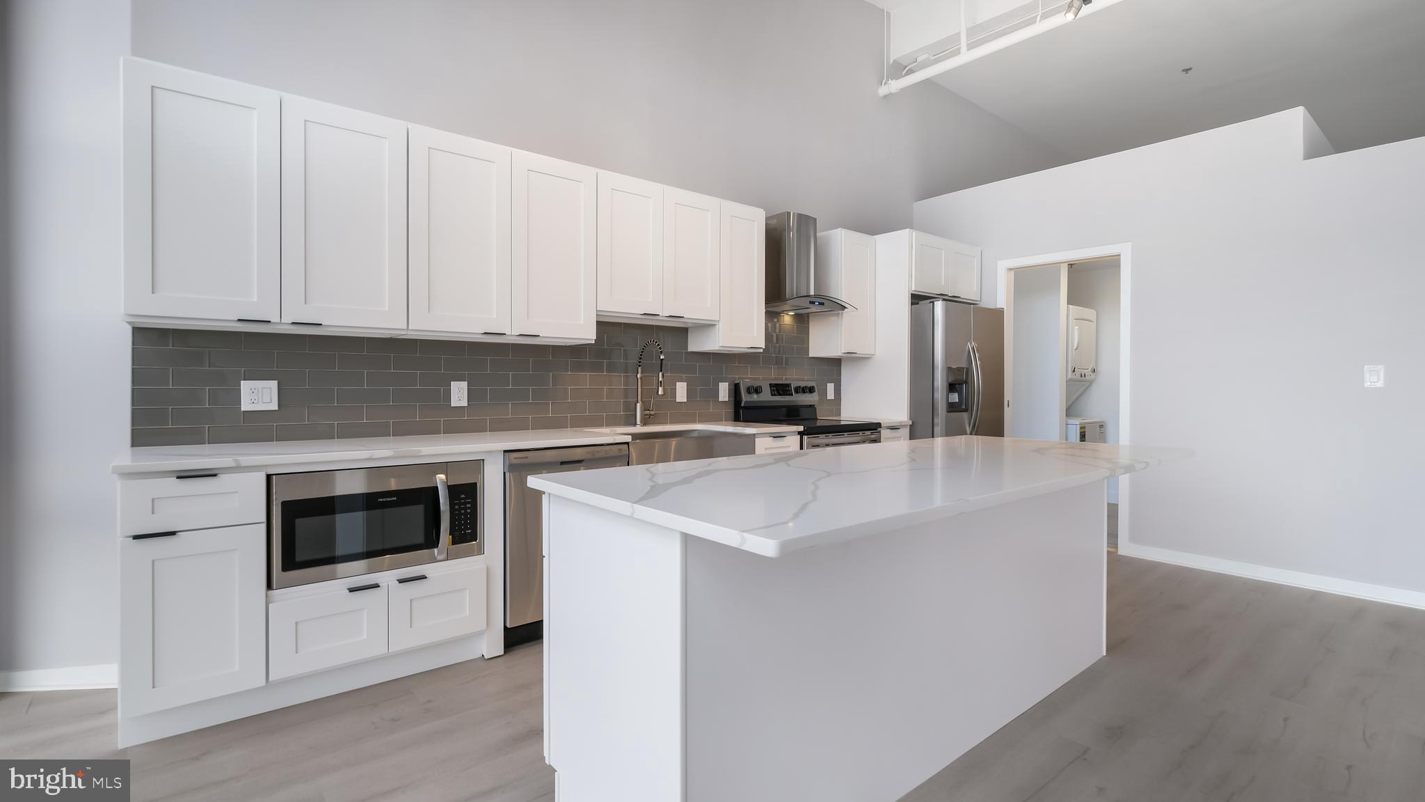 444 N 4TH STREET 818