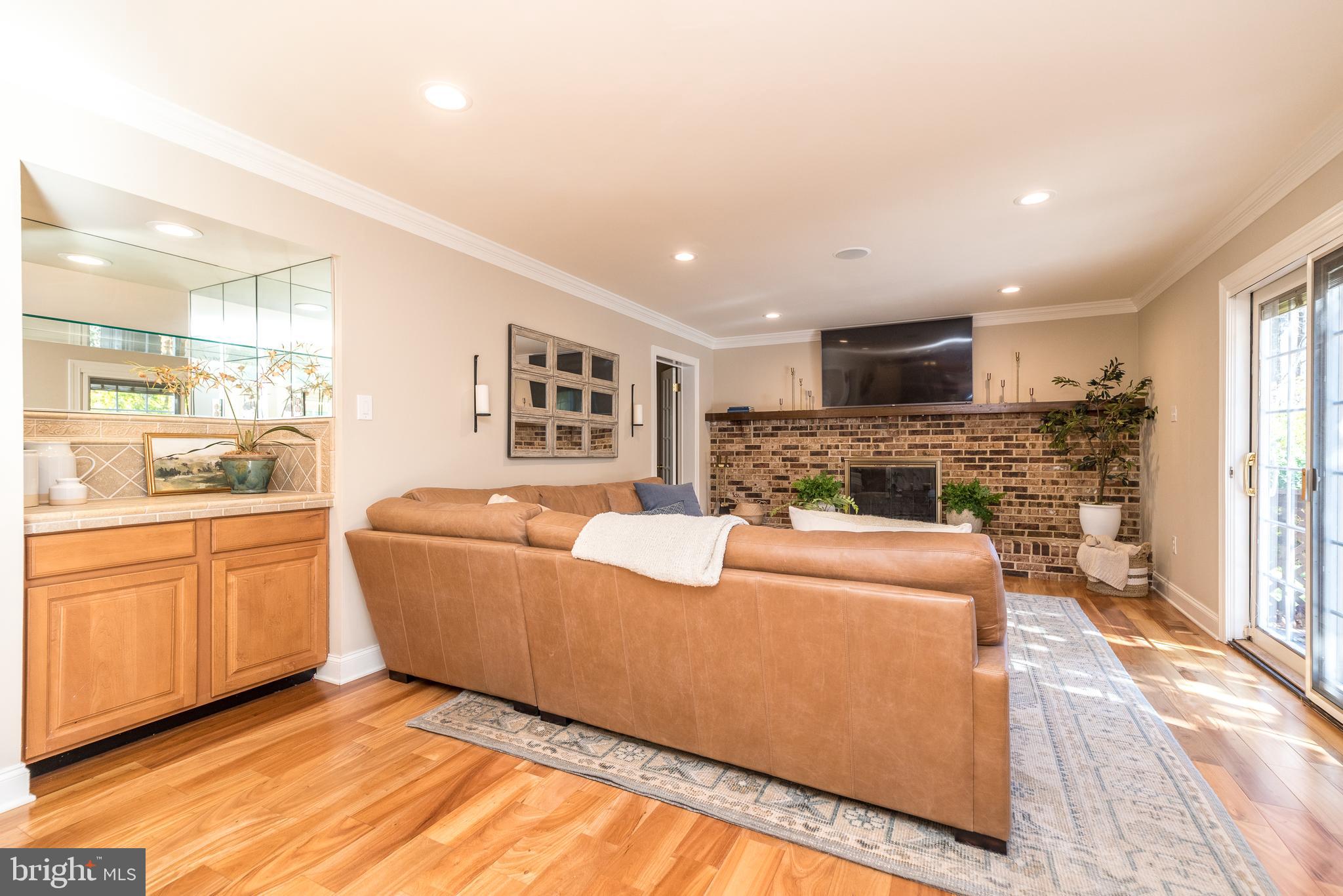 GWYNEDD HILL - Residential