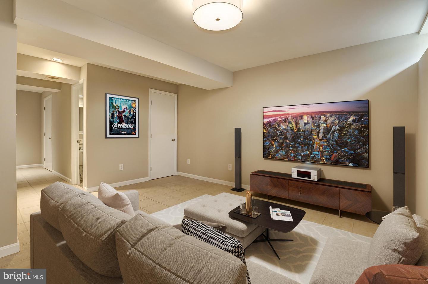 MIDDLEBROOK COMMONS - Residential Lease