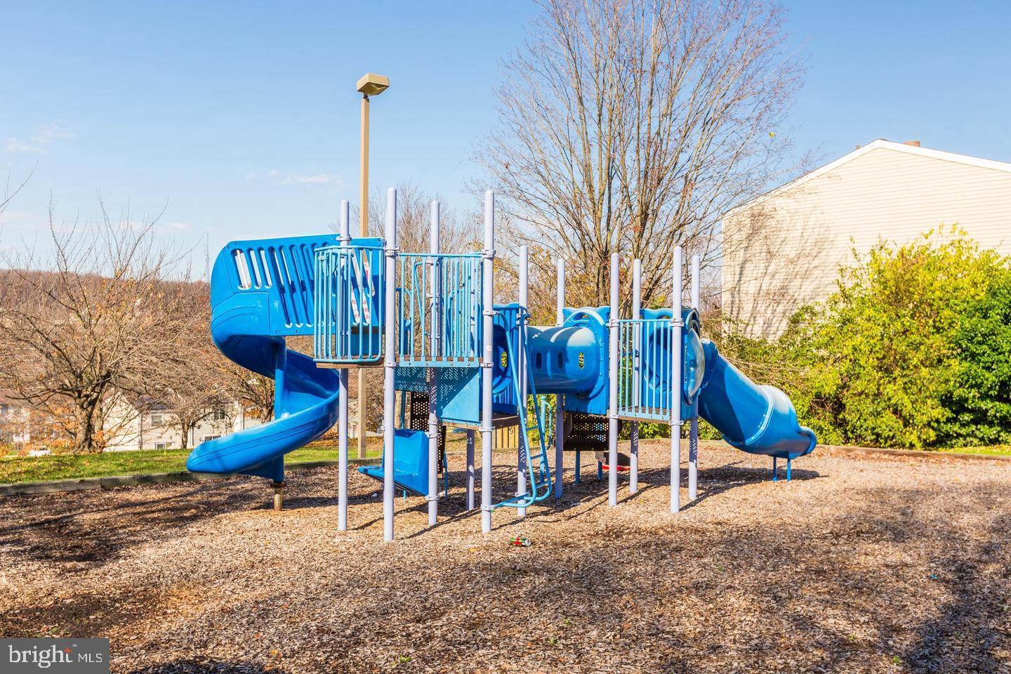 MIDDLEBROOK COMMONS - Residential Lease