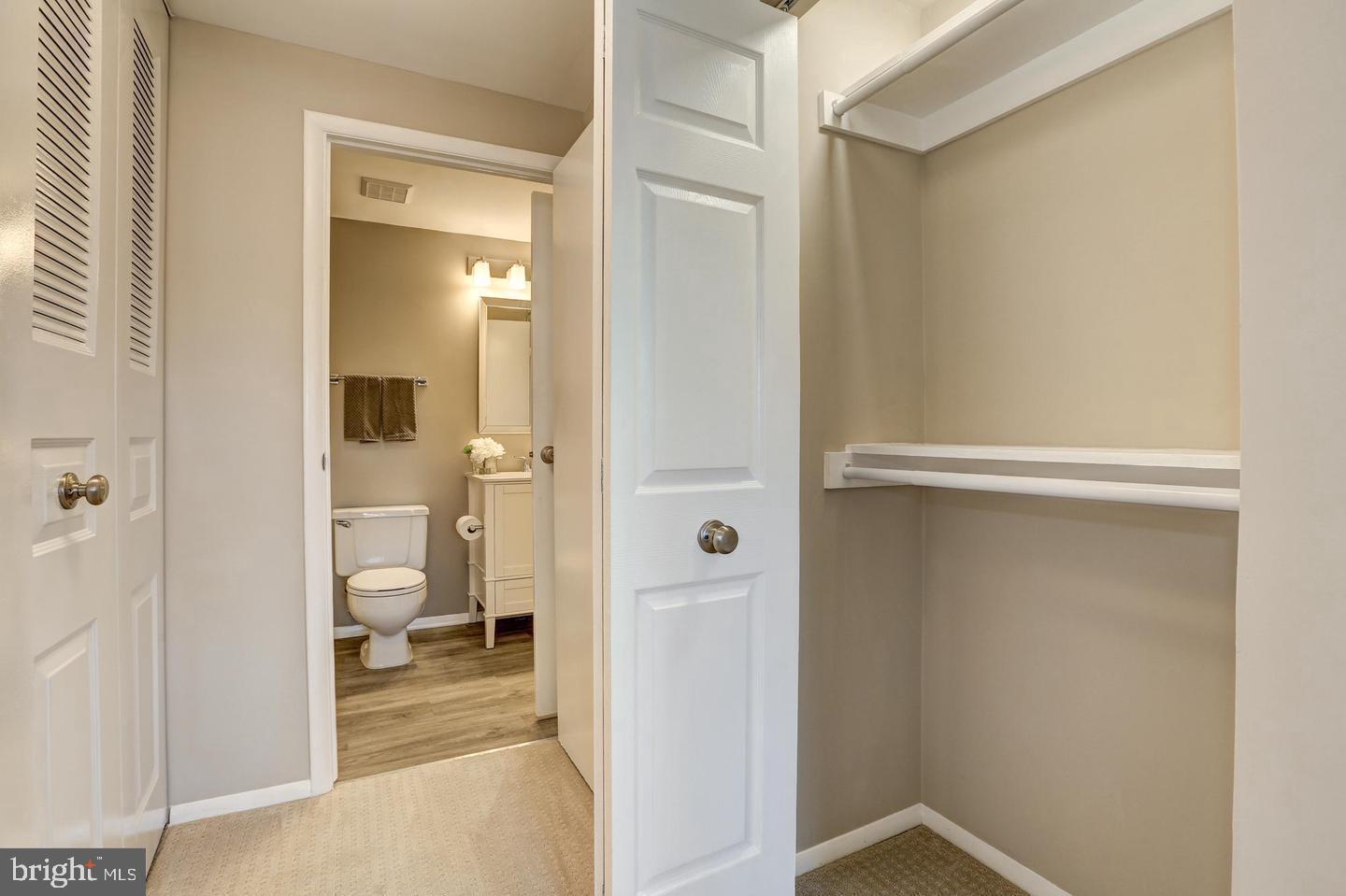 MIDDLEBROOK COMMONS - Residential Lease