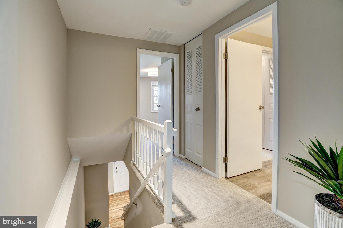 MIDDLEBROOK COMMONS - Residential Lease