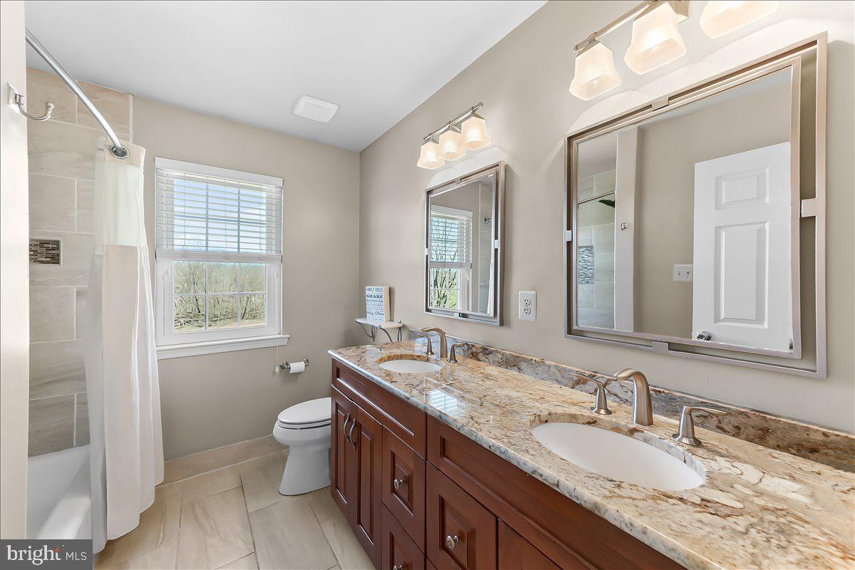 MEADOWS AT VALLEYFRG - Residential