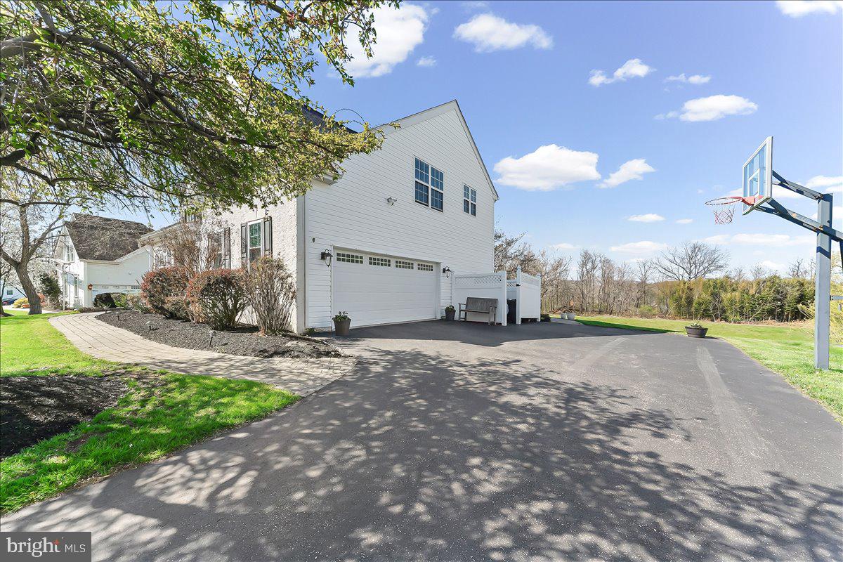 MEADOWS AT VALLEYFRG - Residential