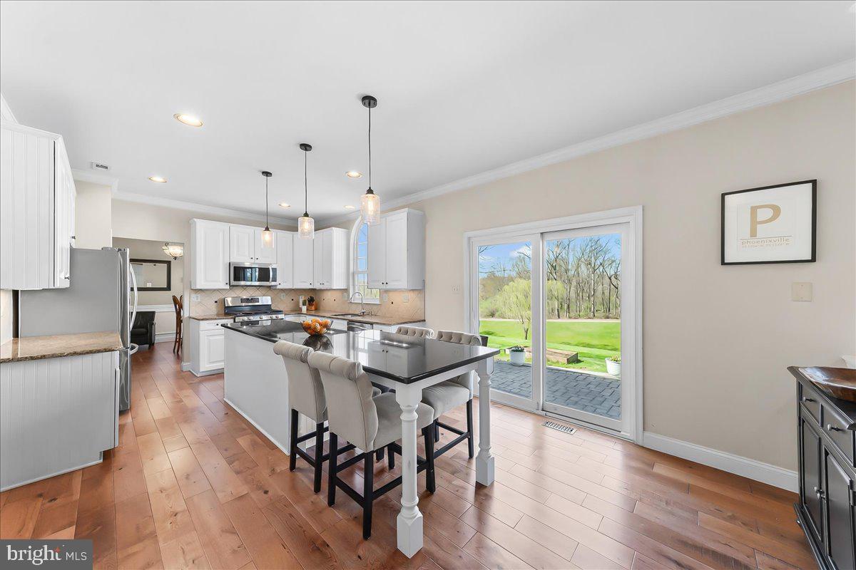 MEADOWS AT VALLEYFRG - Residential