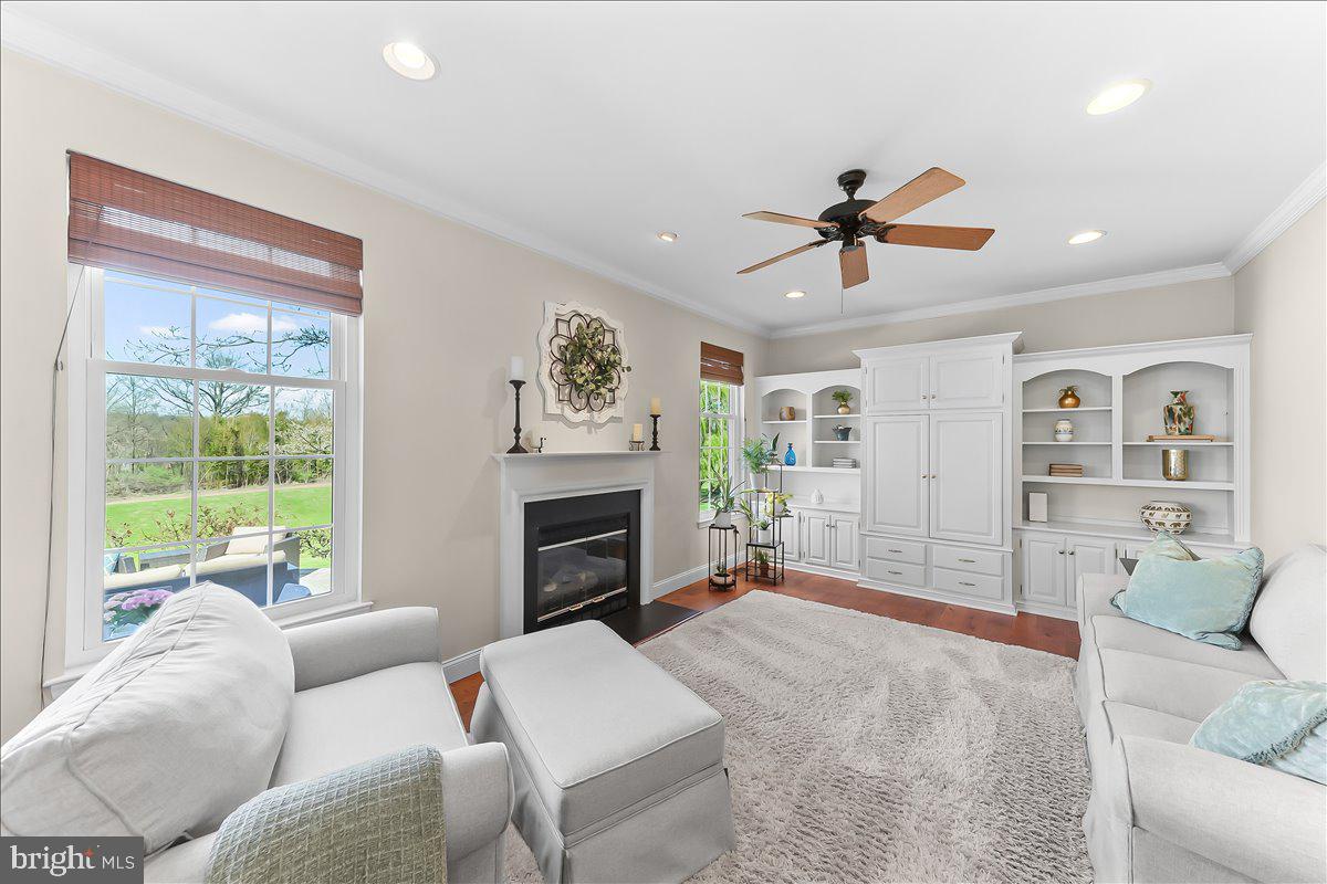 MEADOWS AT VALLEYFRG - Residential