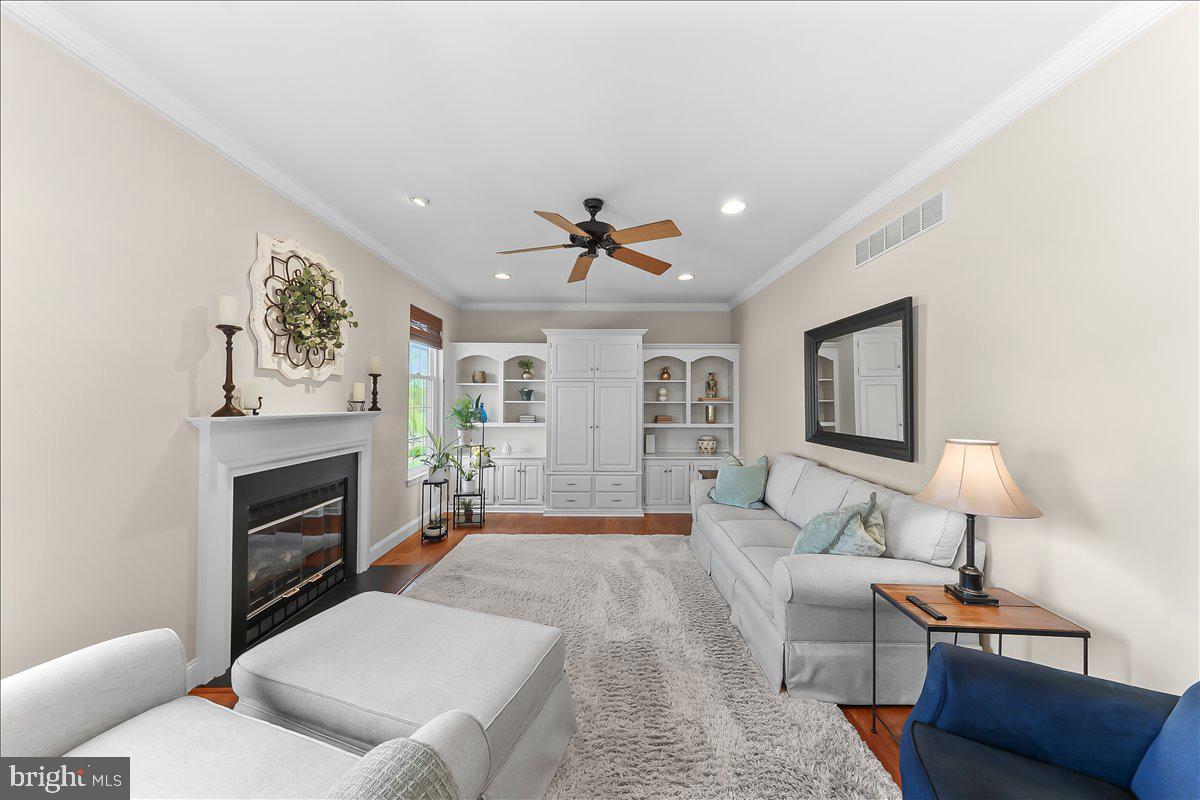 MEADOWS AT VALLEYFRG - Residential