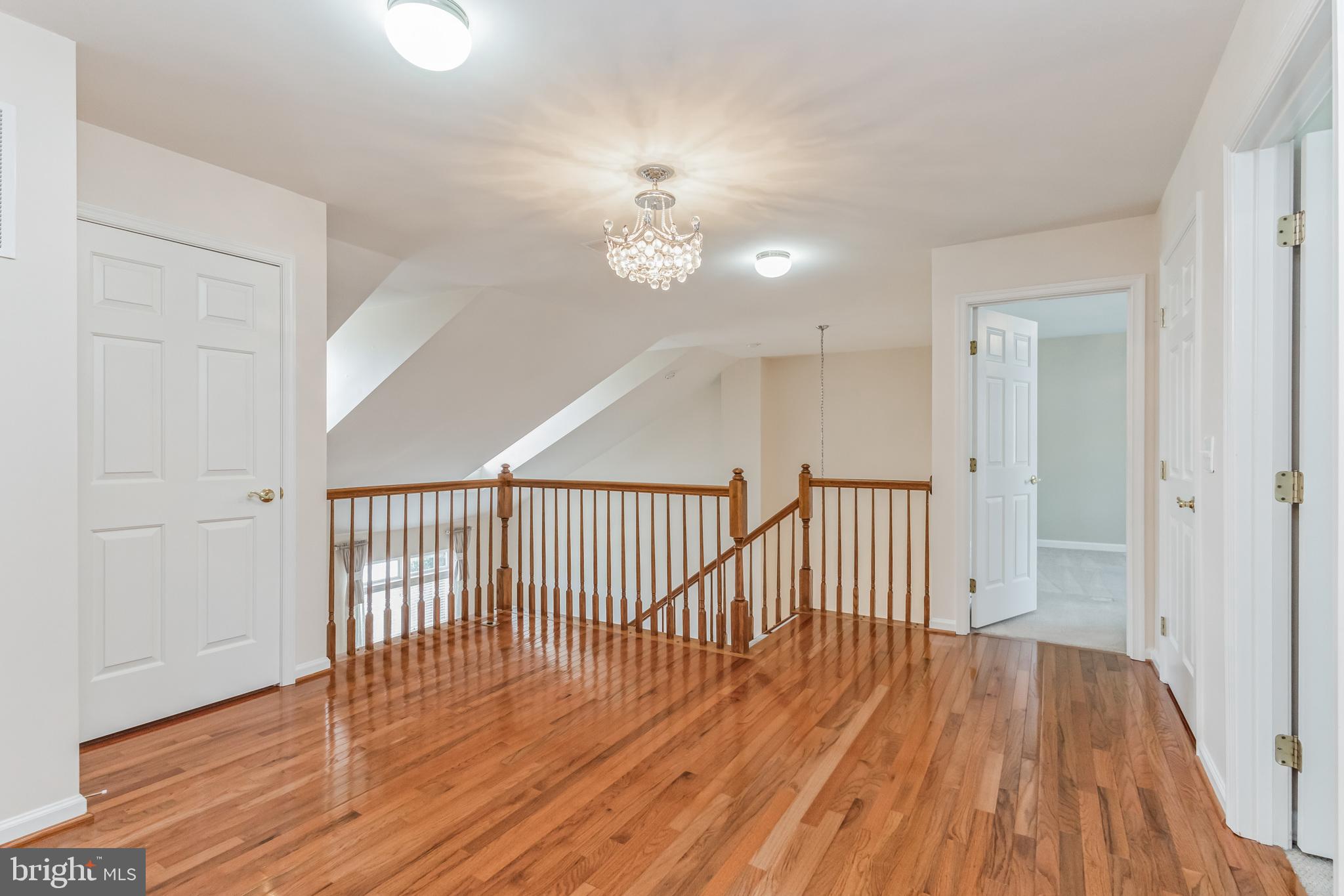 ASHBURN VILLAGE - Residential Lease