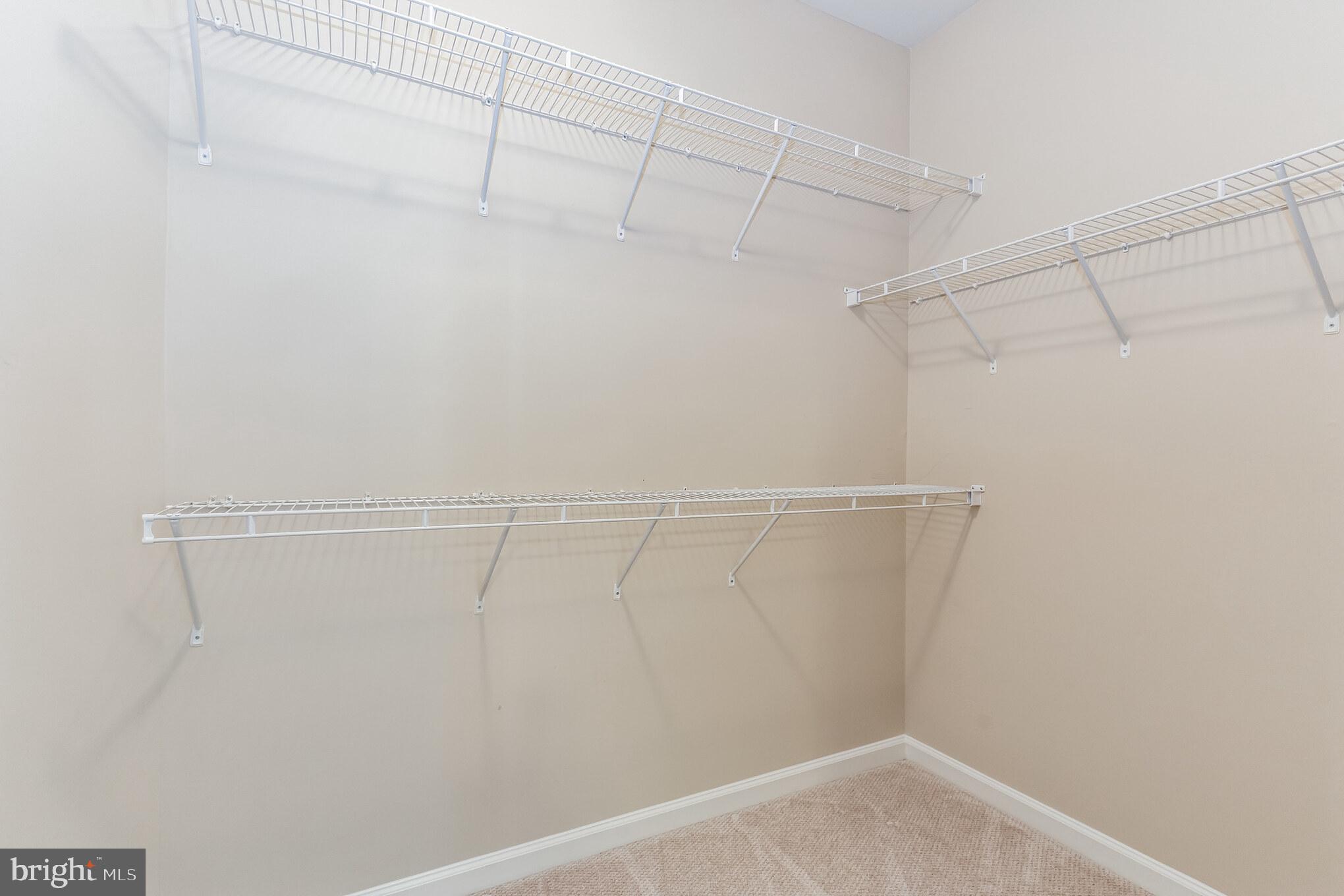 ASHBURN VILLAGE - Residential Lease