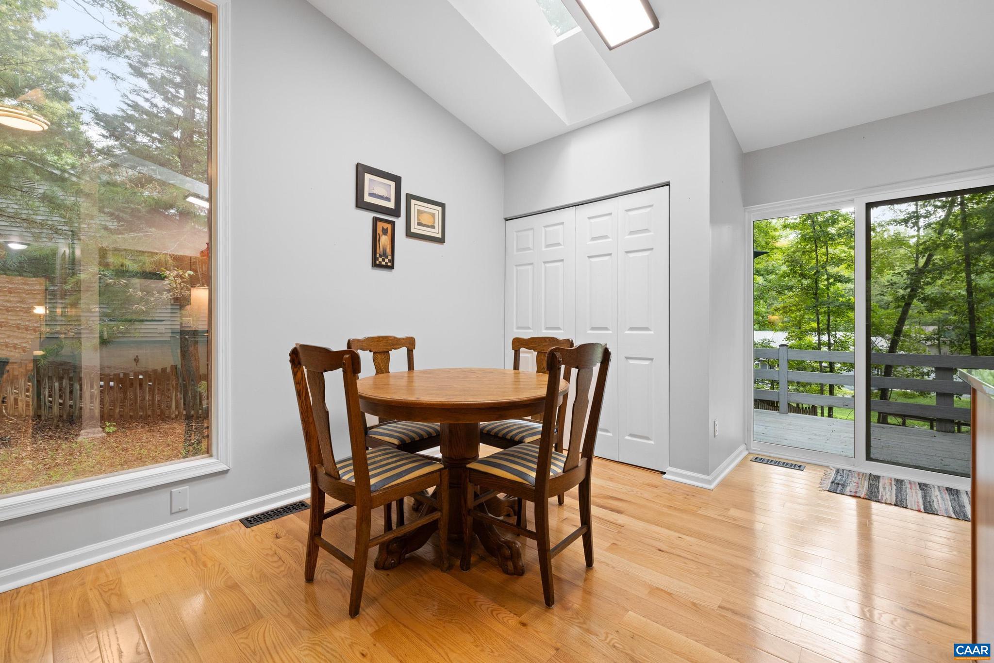 LAKE MONTICELLO - Residential