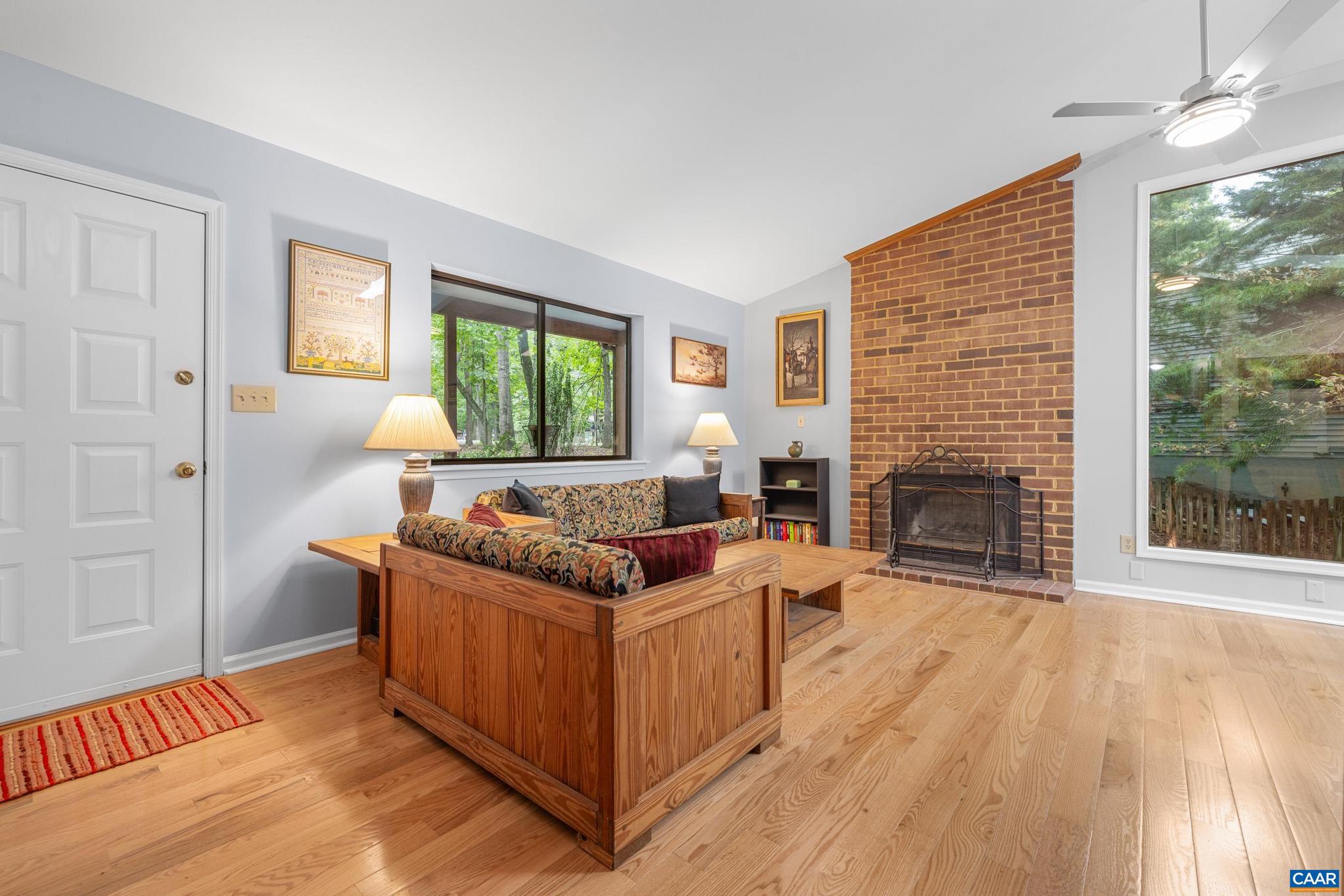 LAKE MONTICELLO - Residential