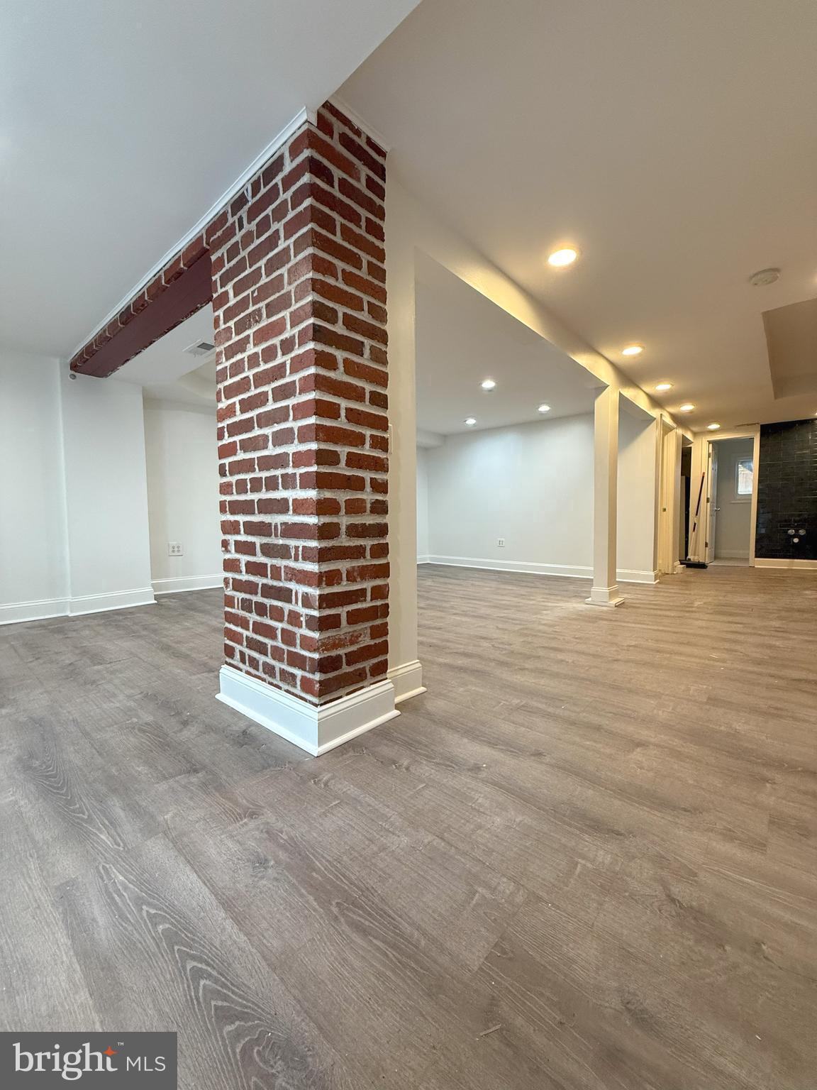 1223 PENNSYLVANIA AVENUE SE