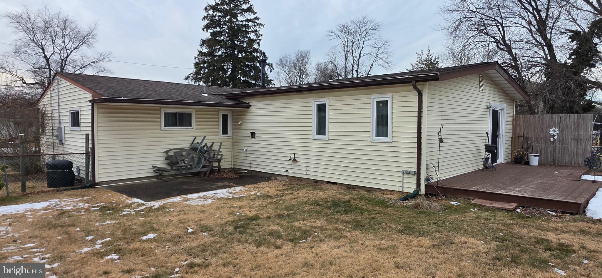 27 INDIAN QUEEN LANE