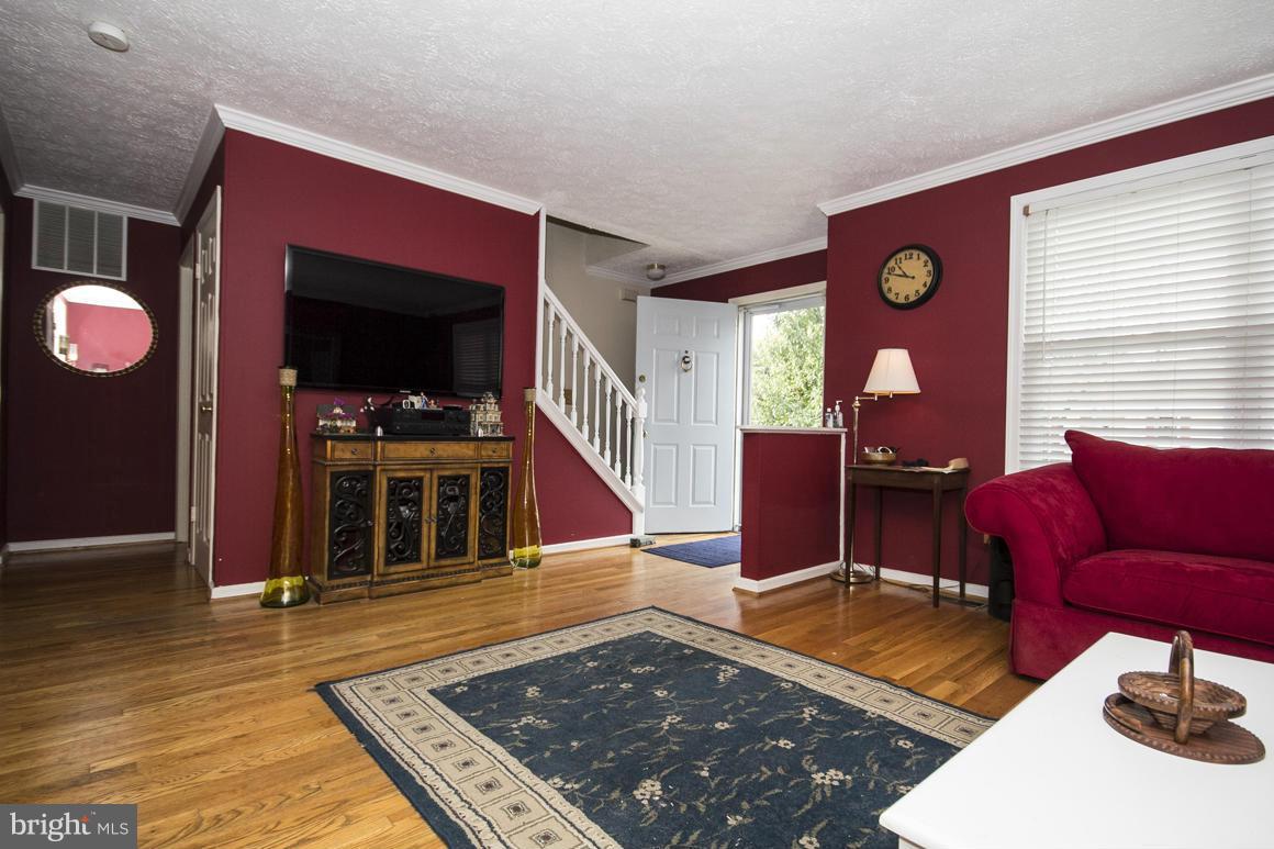 SANDY OAKS - Residential