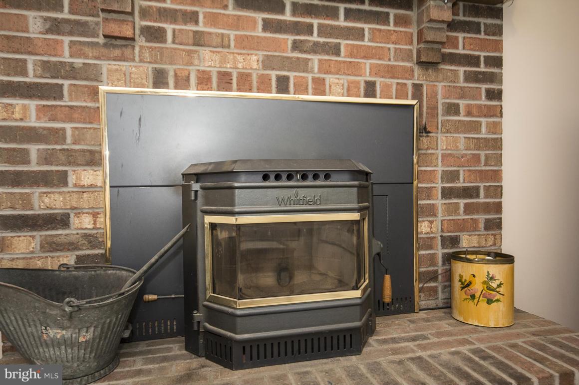 SANDY OAKS - Residential