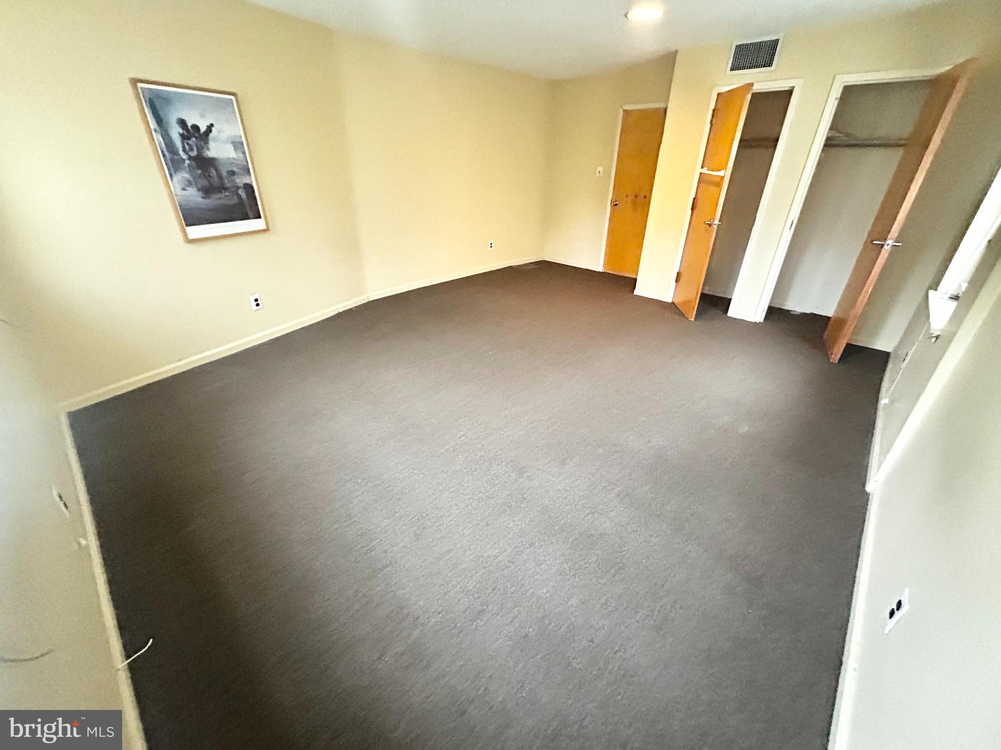 POWELTON VILLAGE - Commercial Lease