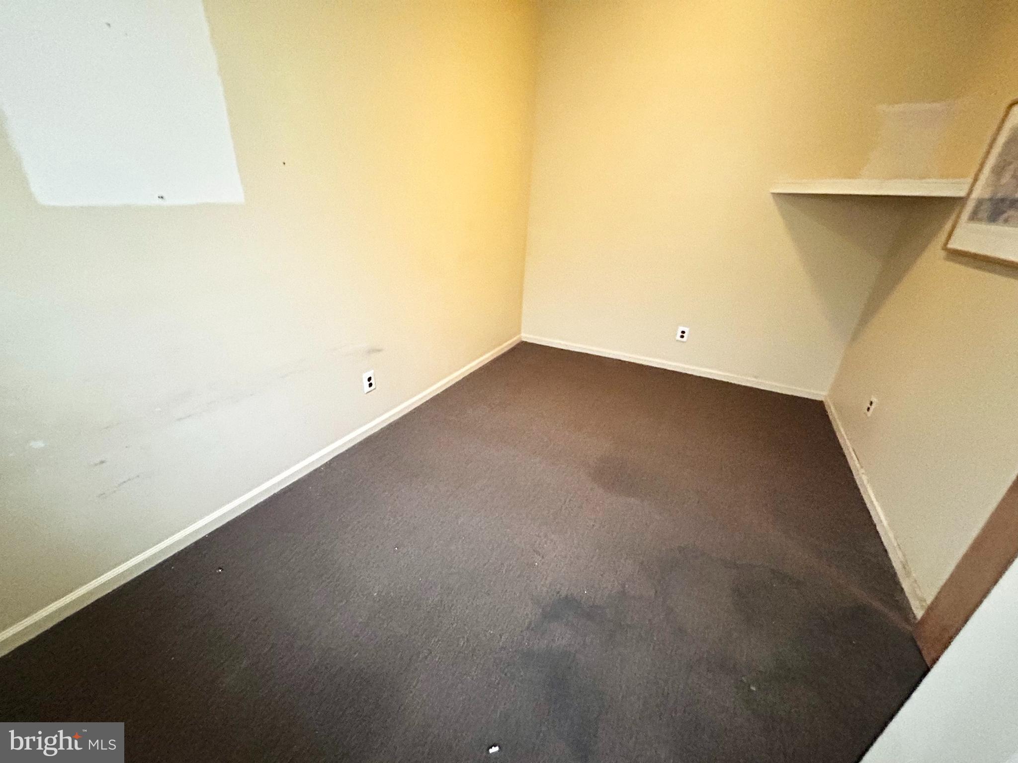 POWELTON VILLAGE - Commercial Lease