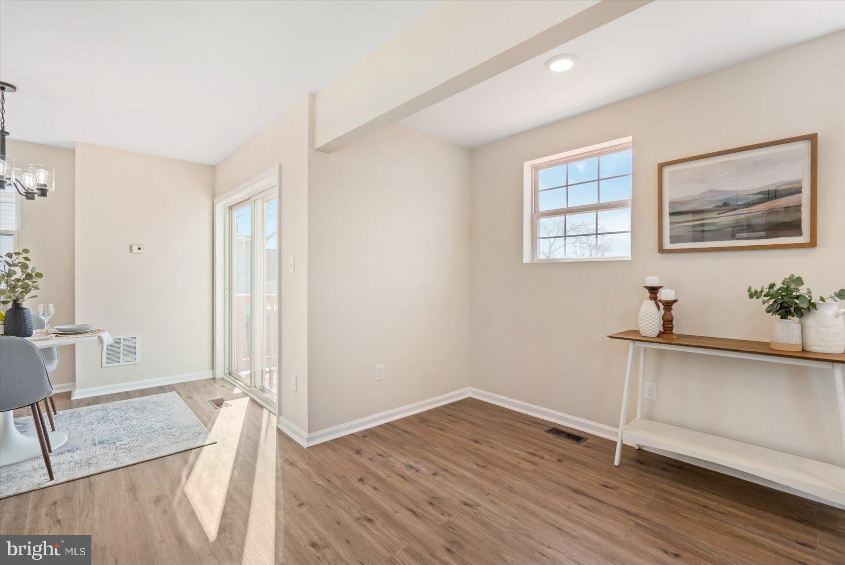 SPARROWS POINT MANOR - Residential