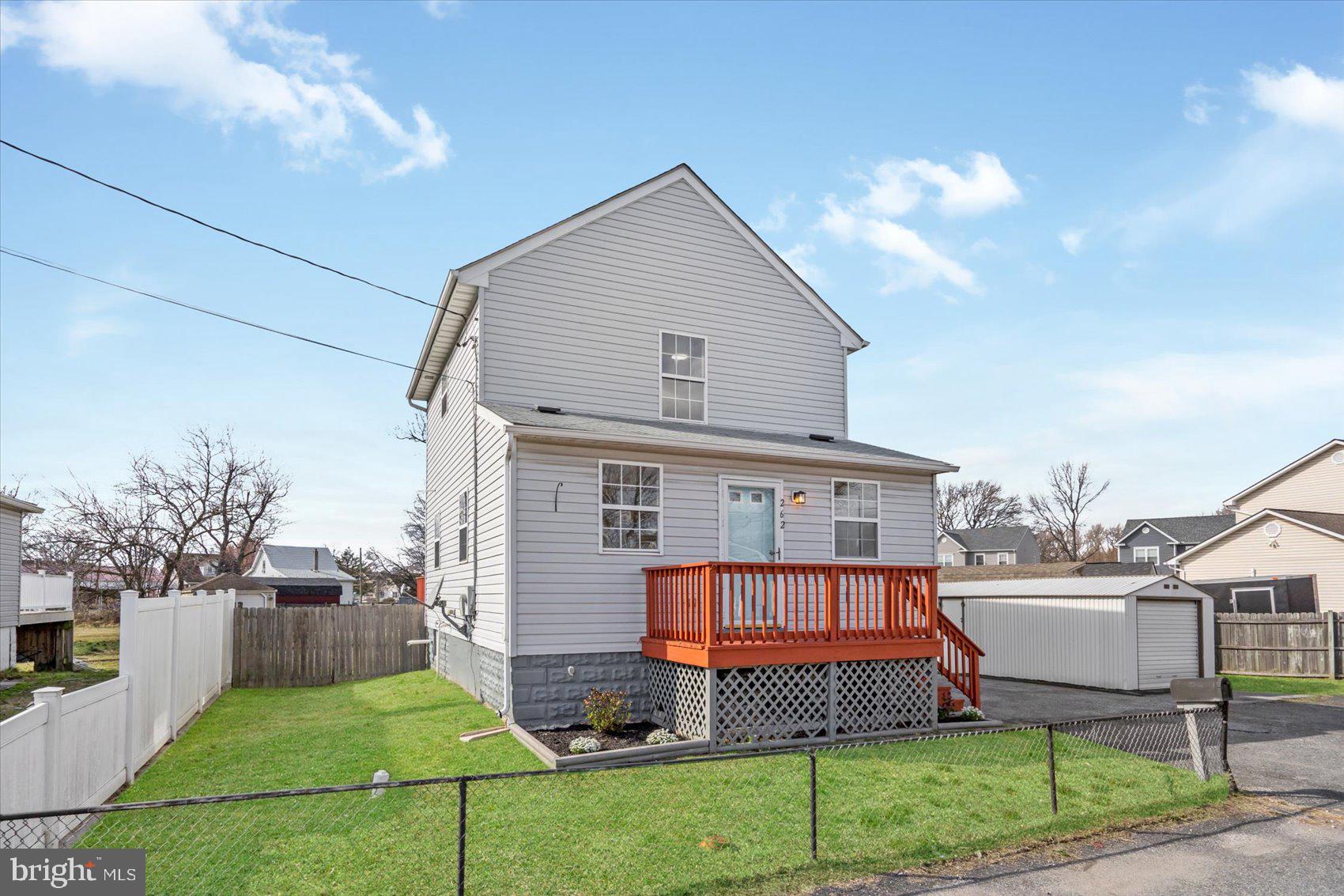 SPARROWS POINT MANOR - Residential