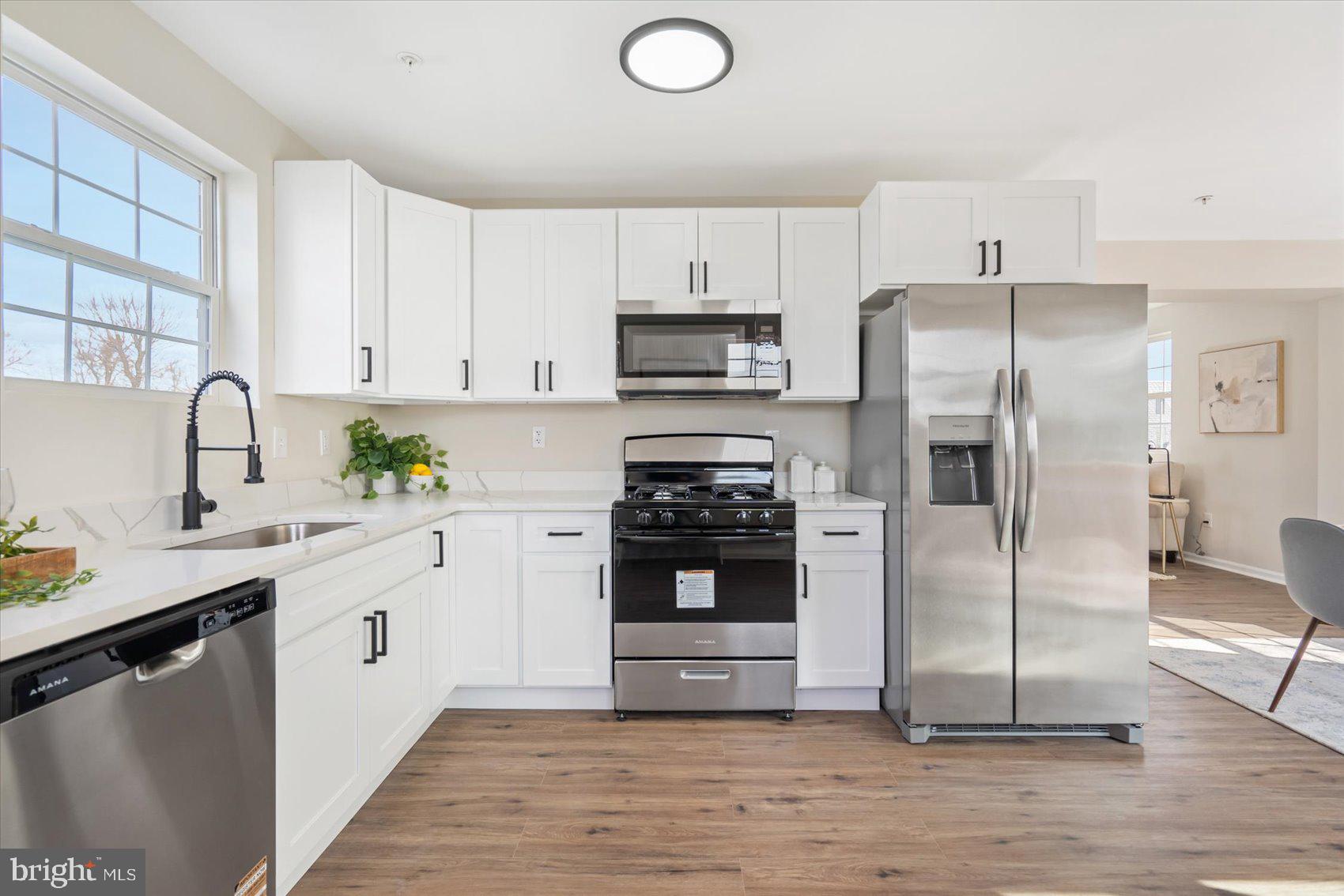 SPARROWS POINT MANOR - Residential