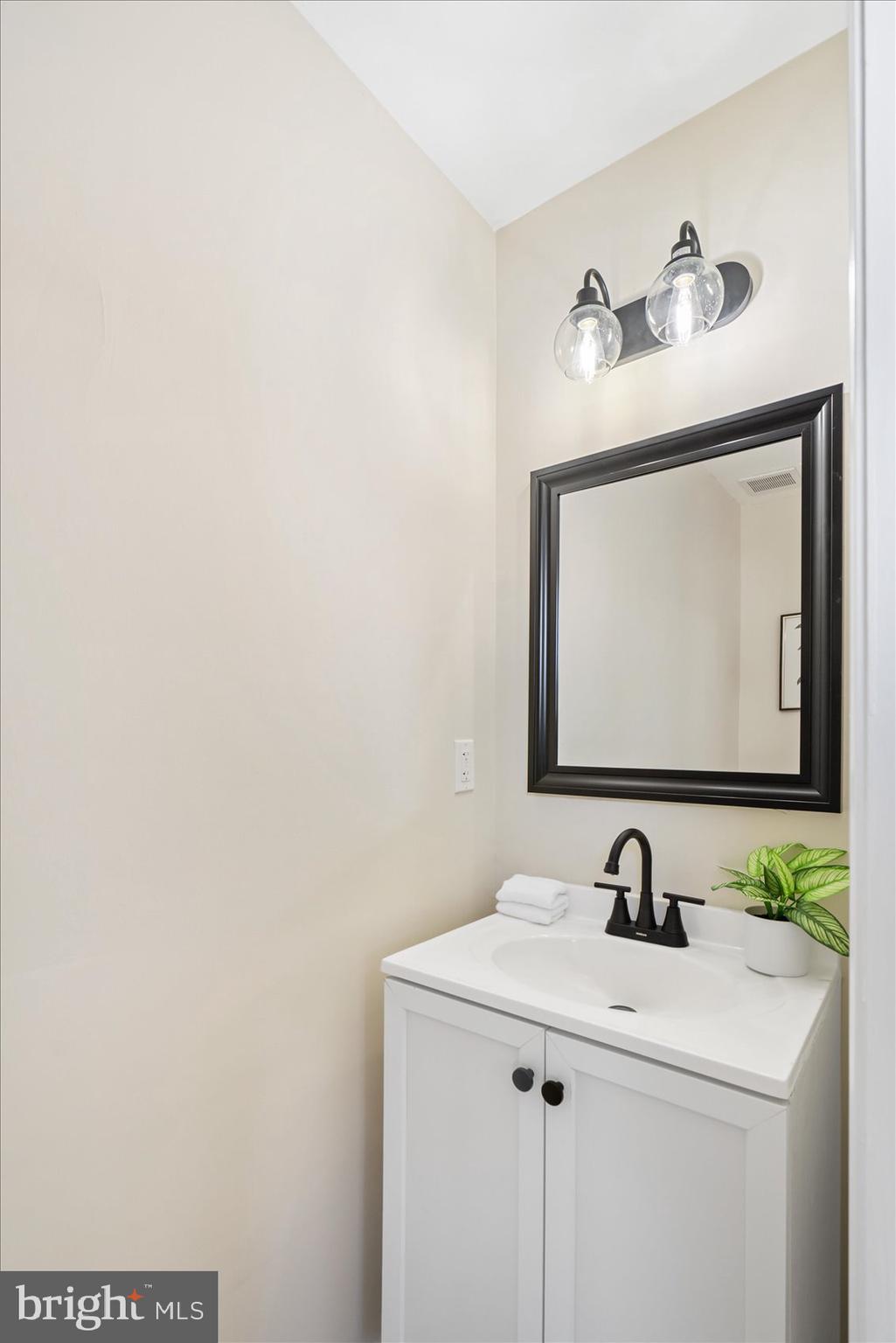 SPARROWS POINT MANOR - Residential