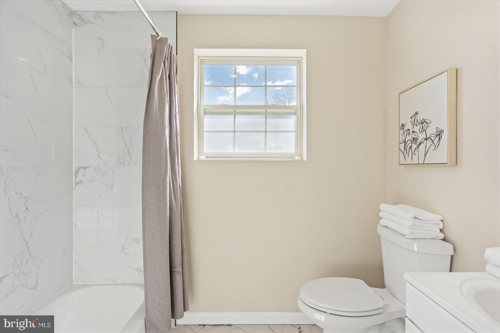 SPARROWS POINT MANOR - Residential