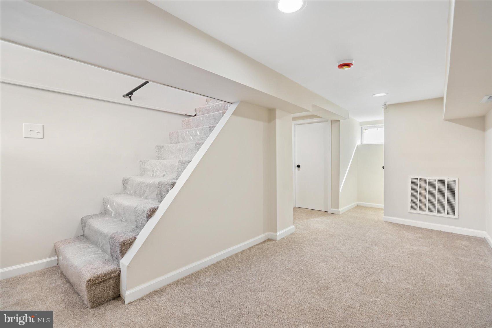 SPARROWS POINT MANOR - Residential