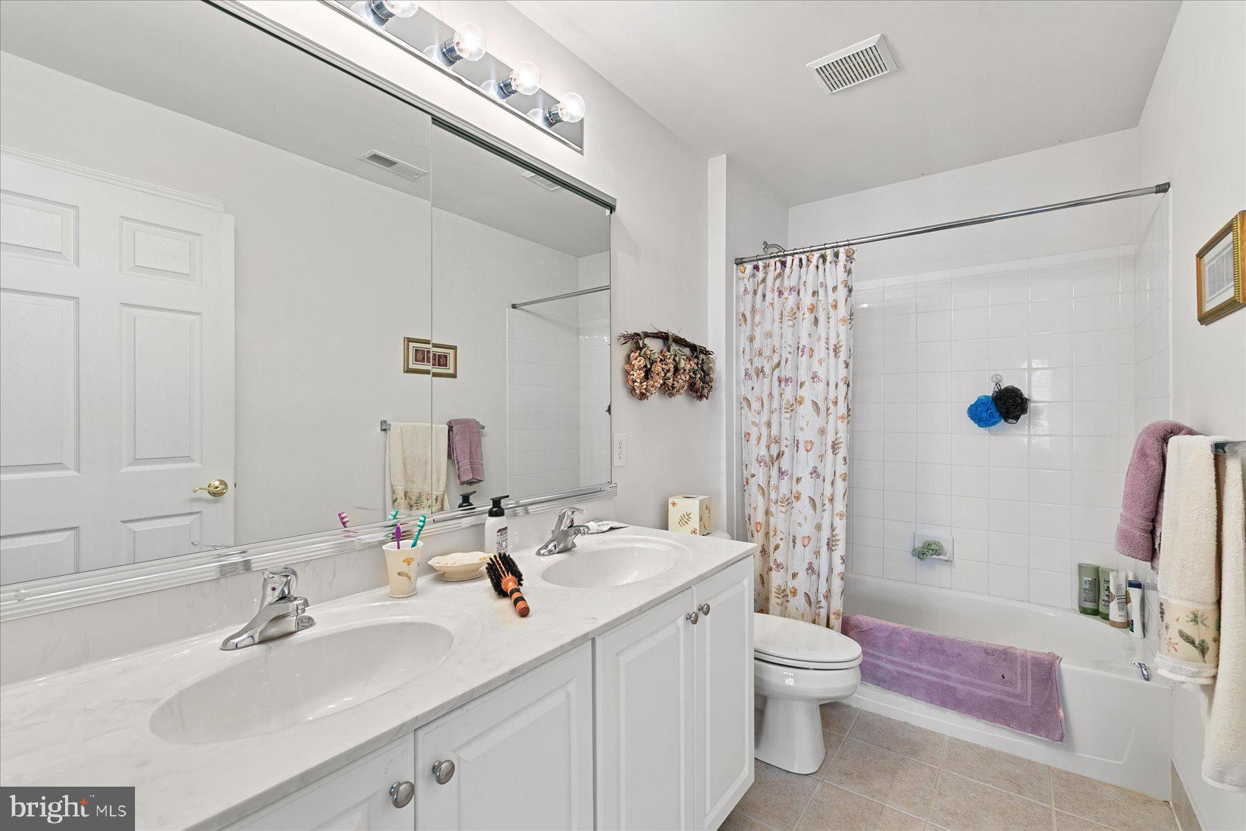 BETHANY LAKES - Residential