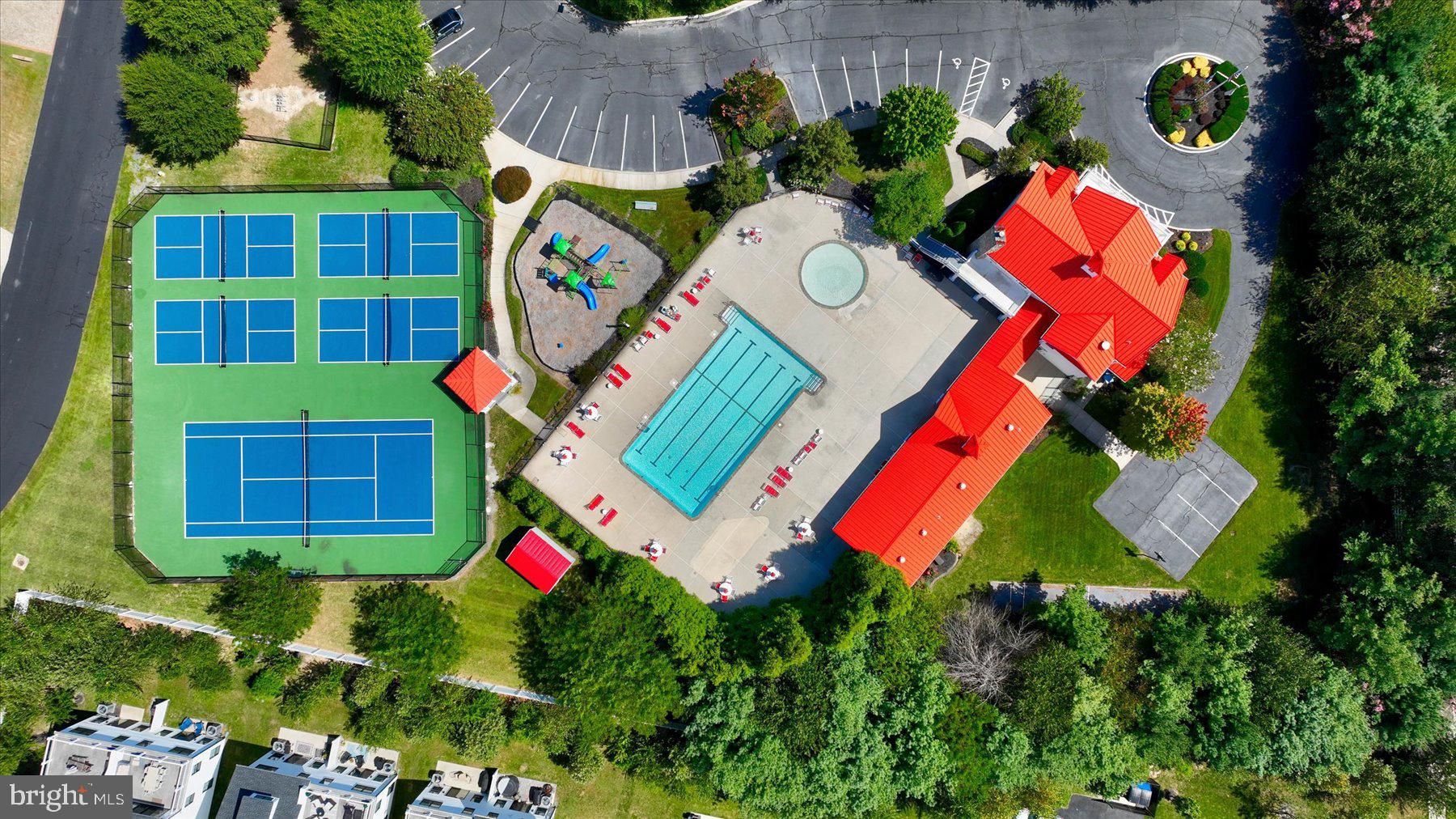 BETHANY LAKES - Residential