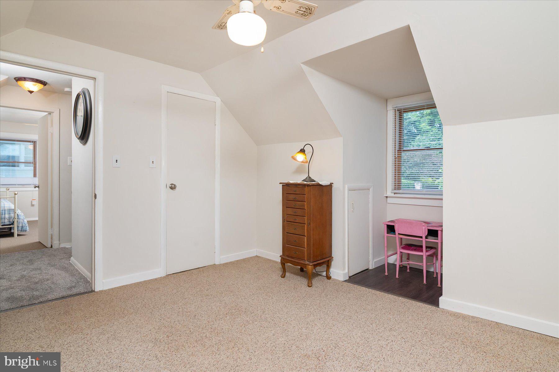 TOLLGATE - Residential