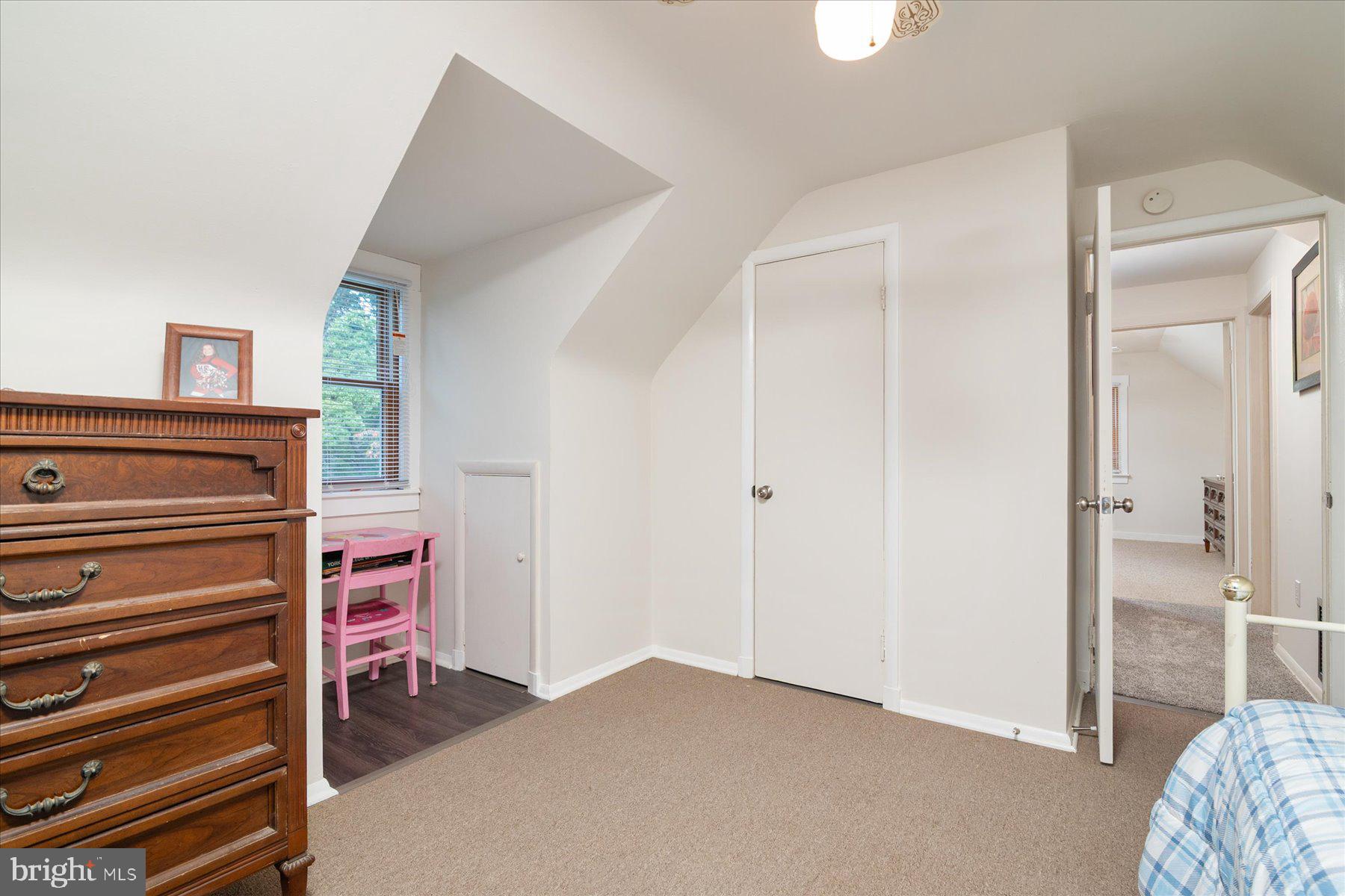 TOLLGATE - Residential