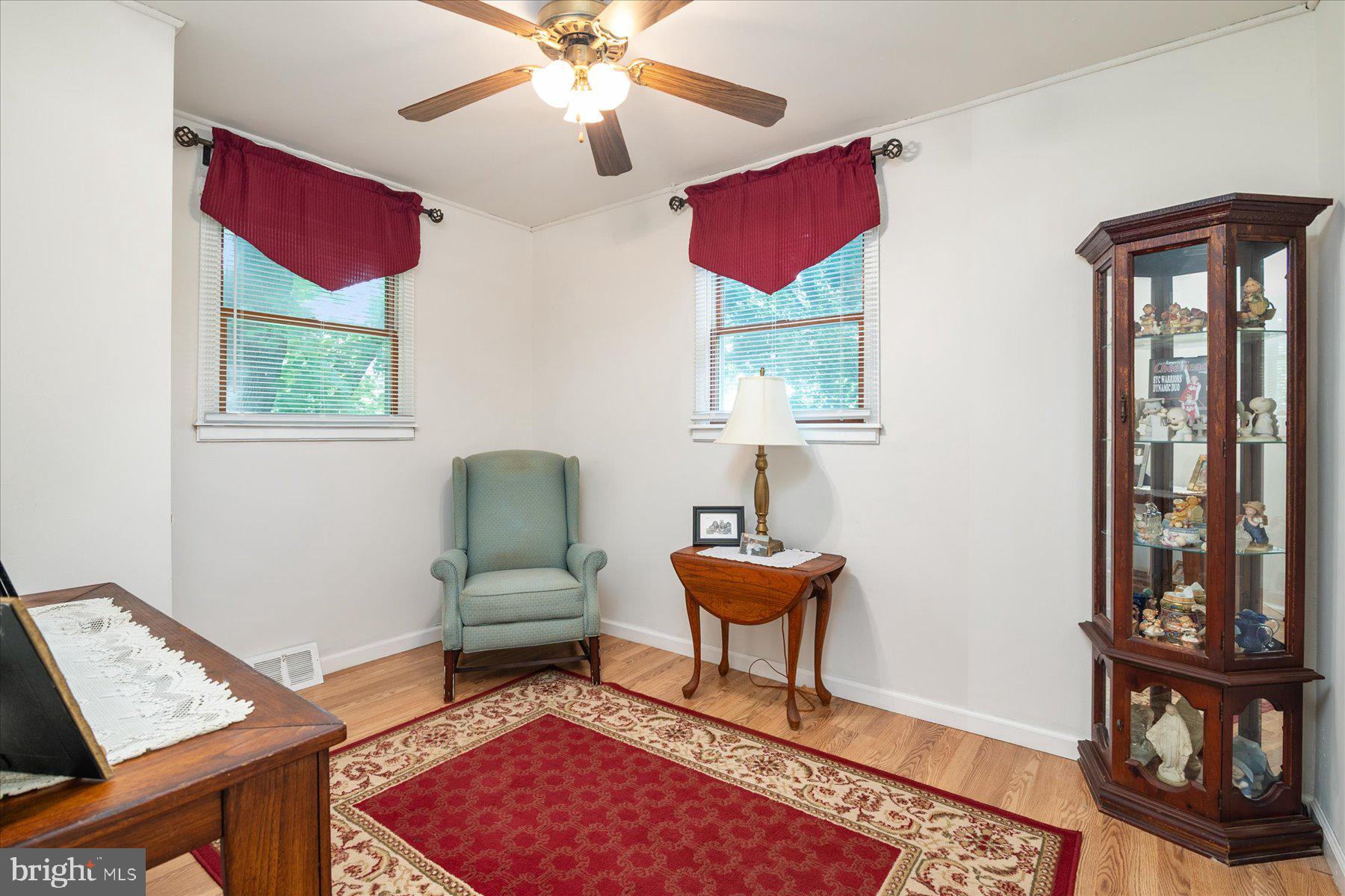 TOLLGATE - Residential