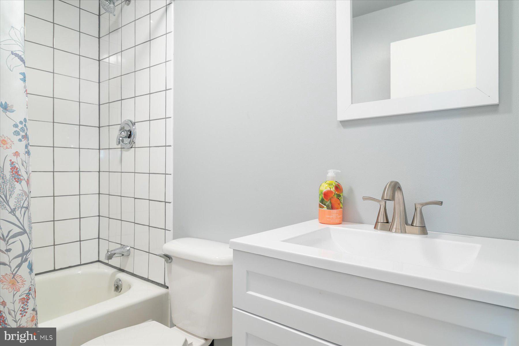 TOLLGATE - Residential