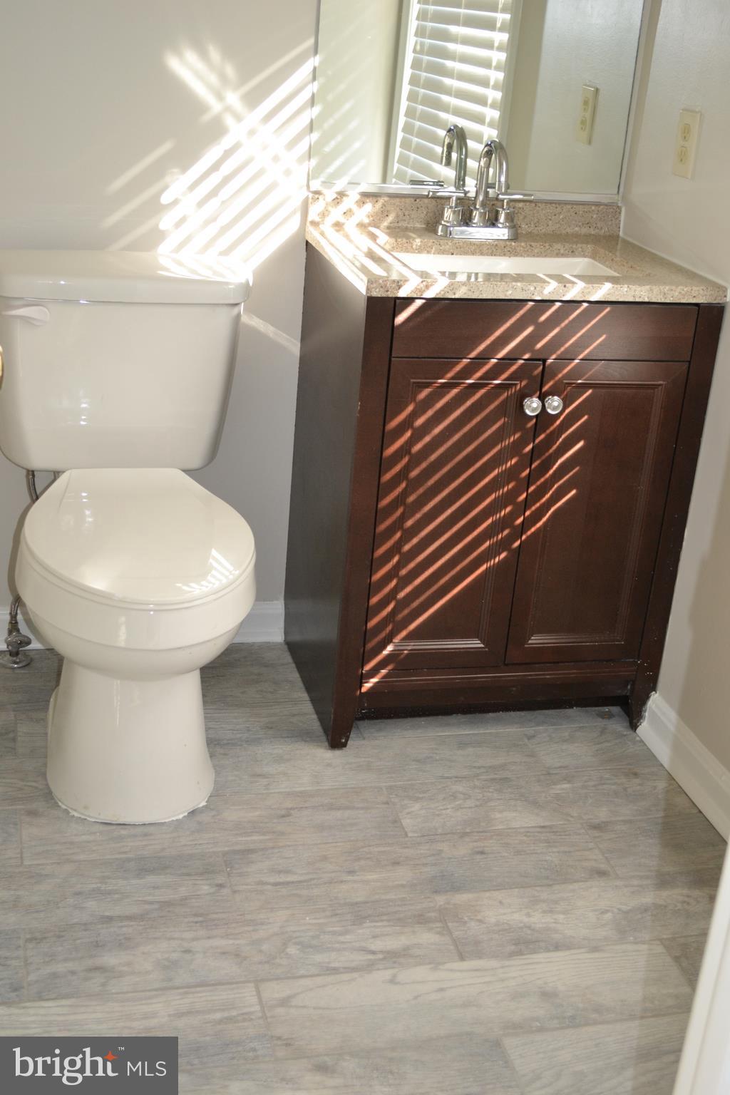 CHARLESTOWN COMMONS - Residential Lease