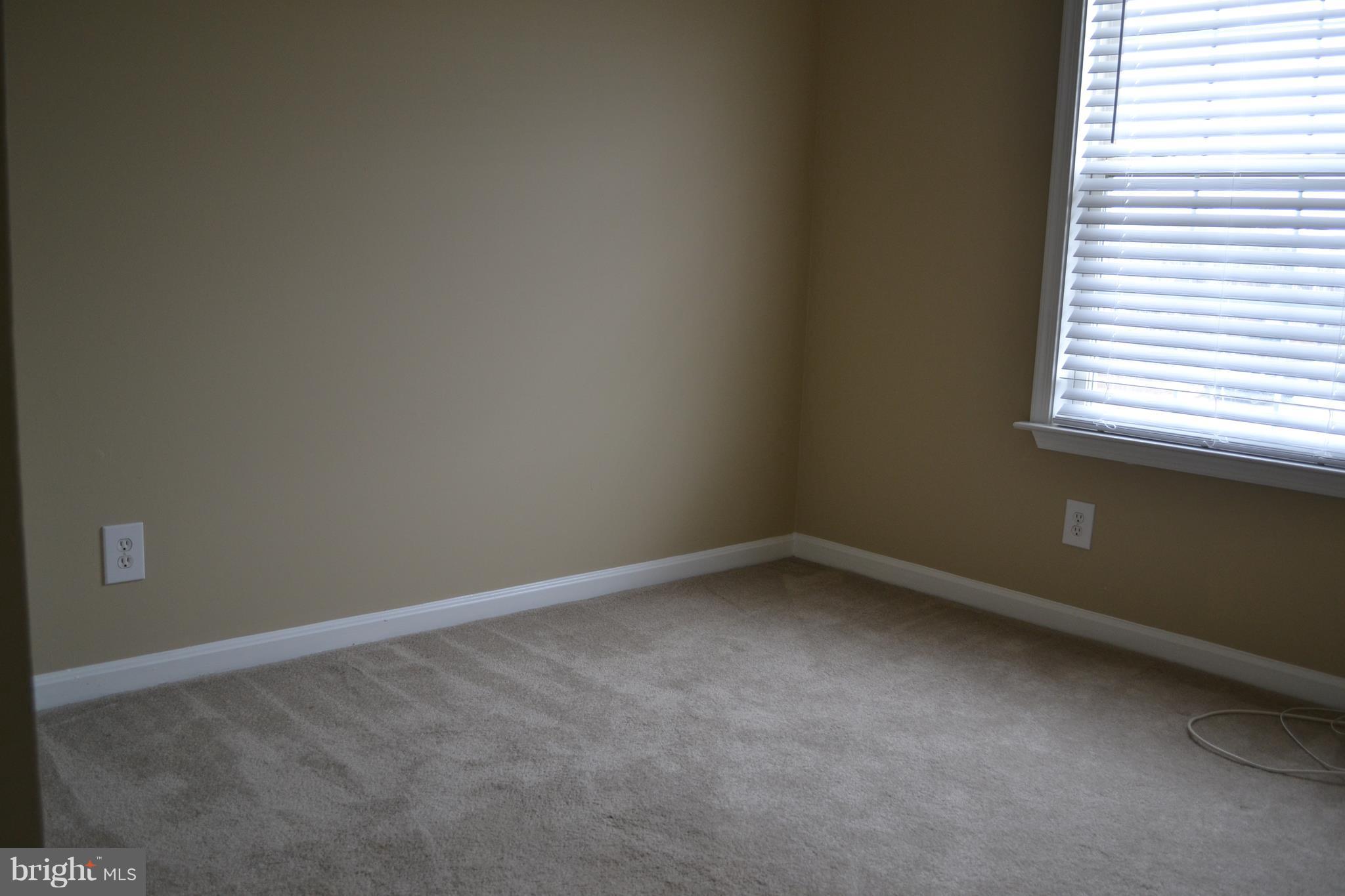 CHARLESTOWN COMMONS - Residential Lease