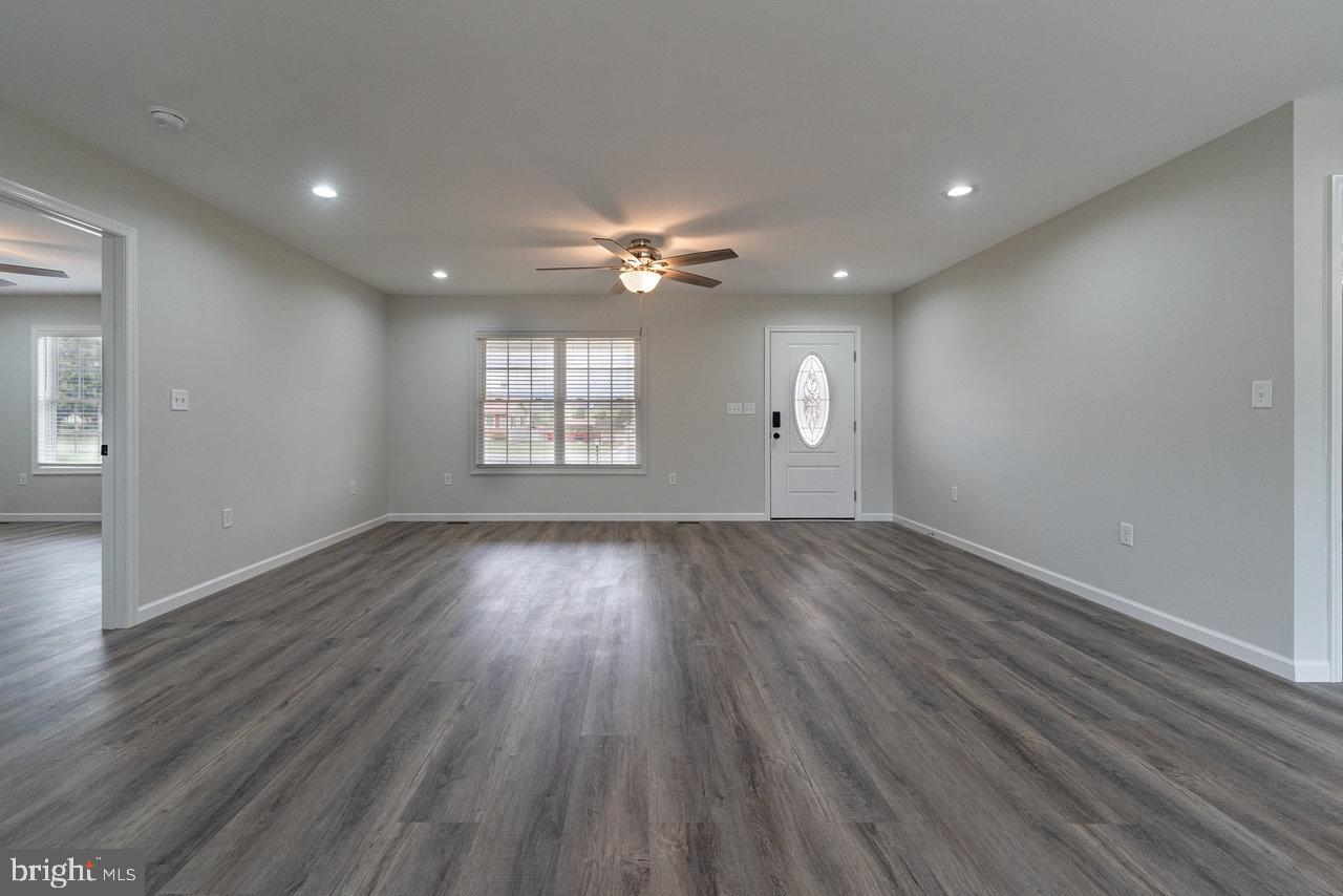 1087 JUDY LANE