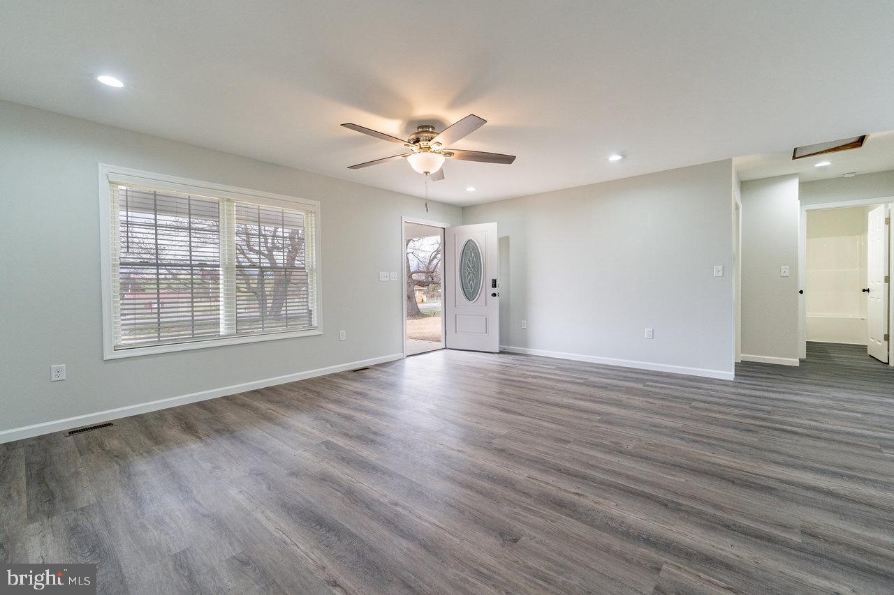 1087 JUDY LANE