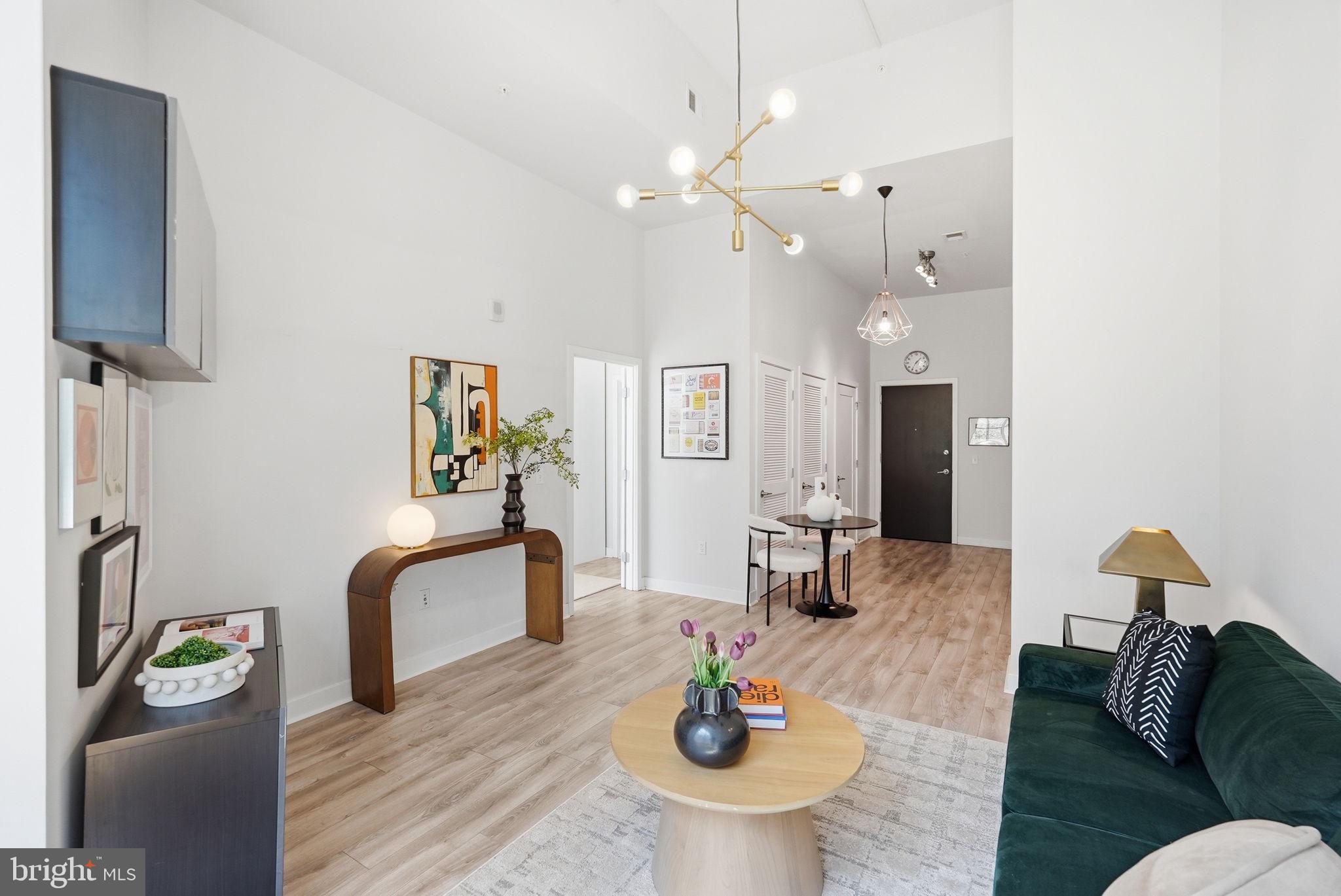 460 NEW YORK NW 205
