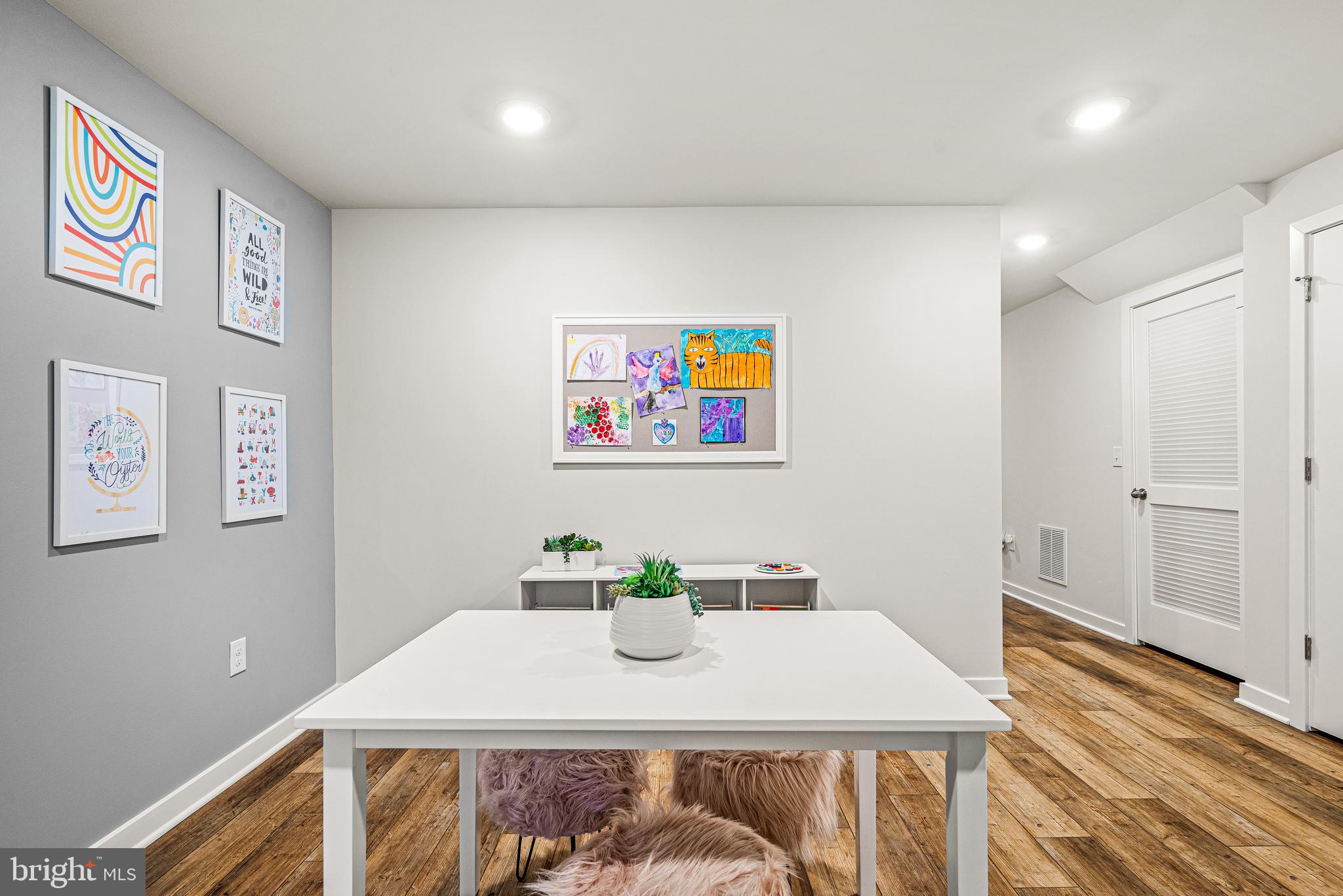 SPRING OAKS - Residential