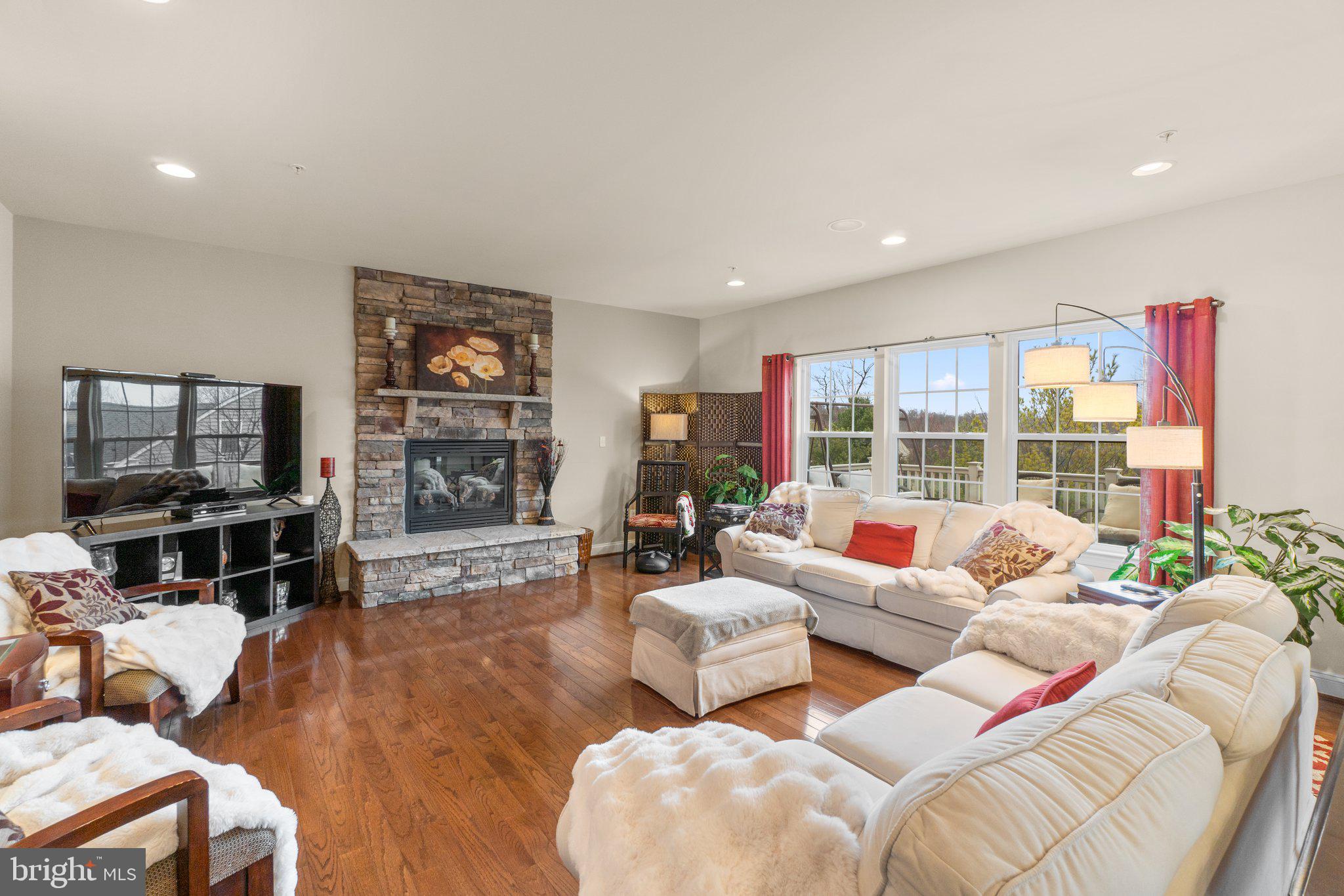 EAGLEHEAD WOODRIDGE - Residential