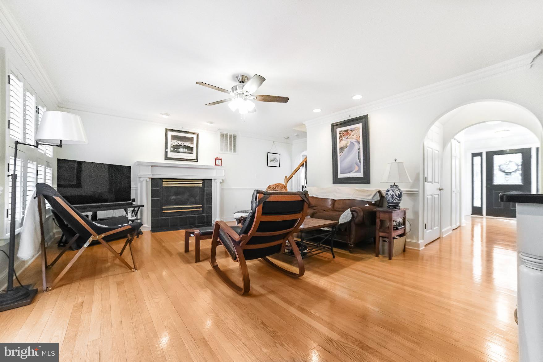 CHESTNUT HILLS - Residential